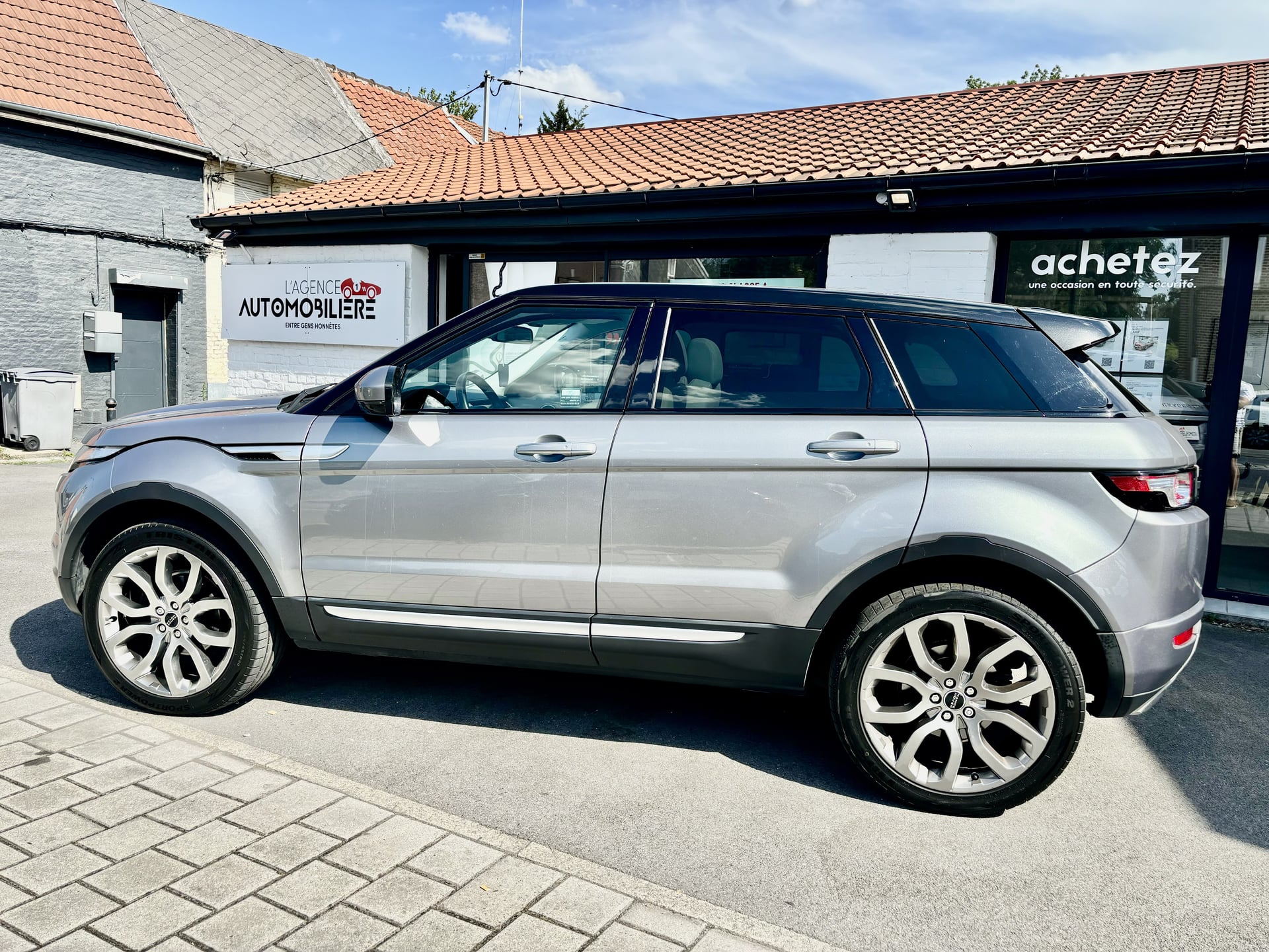 Land Rover Range Rover Evoque 2.2 150CV (TOIT PANORAMIQUE) (BOITE AUTOMATIQUE) ( 73.900KM ) ( 2.2 FIABLE ROBUSTE ) — 2