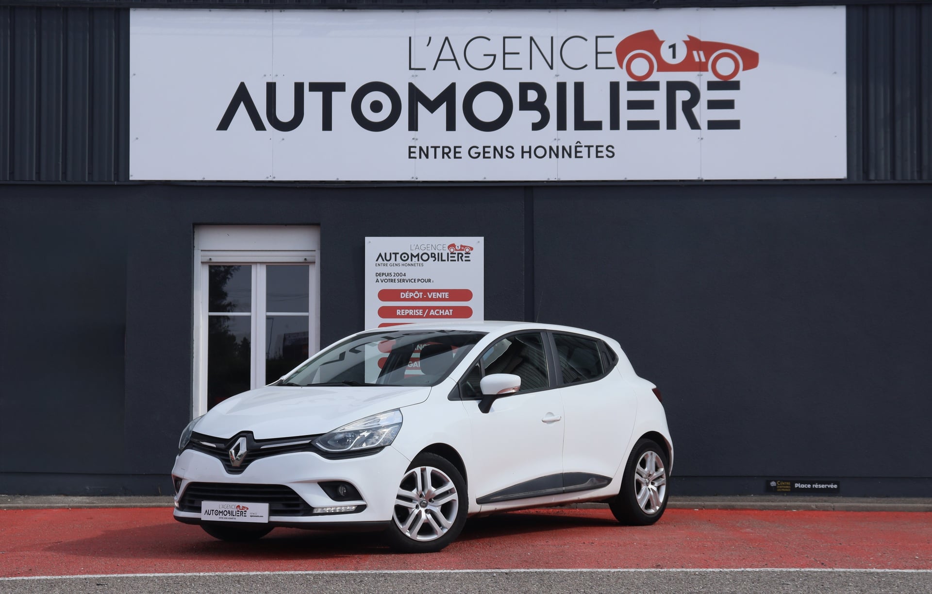 Renault Clio IV 1.5 dCi 75 Zen BVM5 (Bluetooth, Radars, Clim,...) — 1