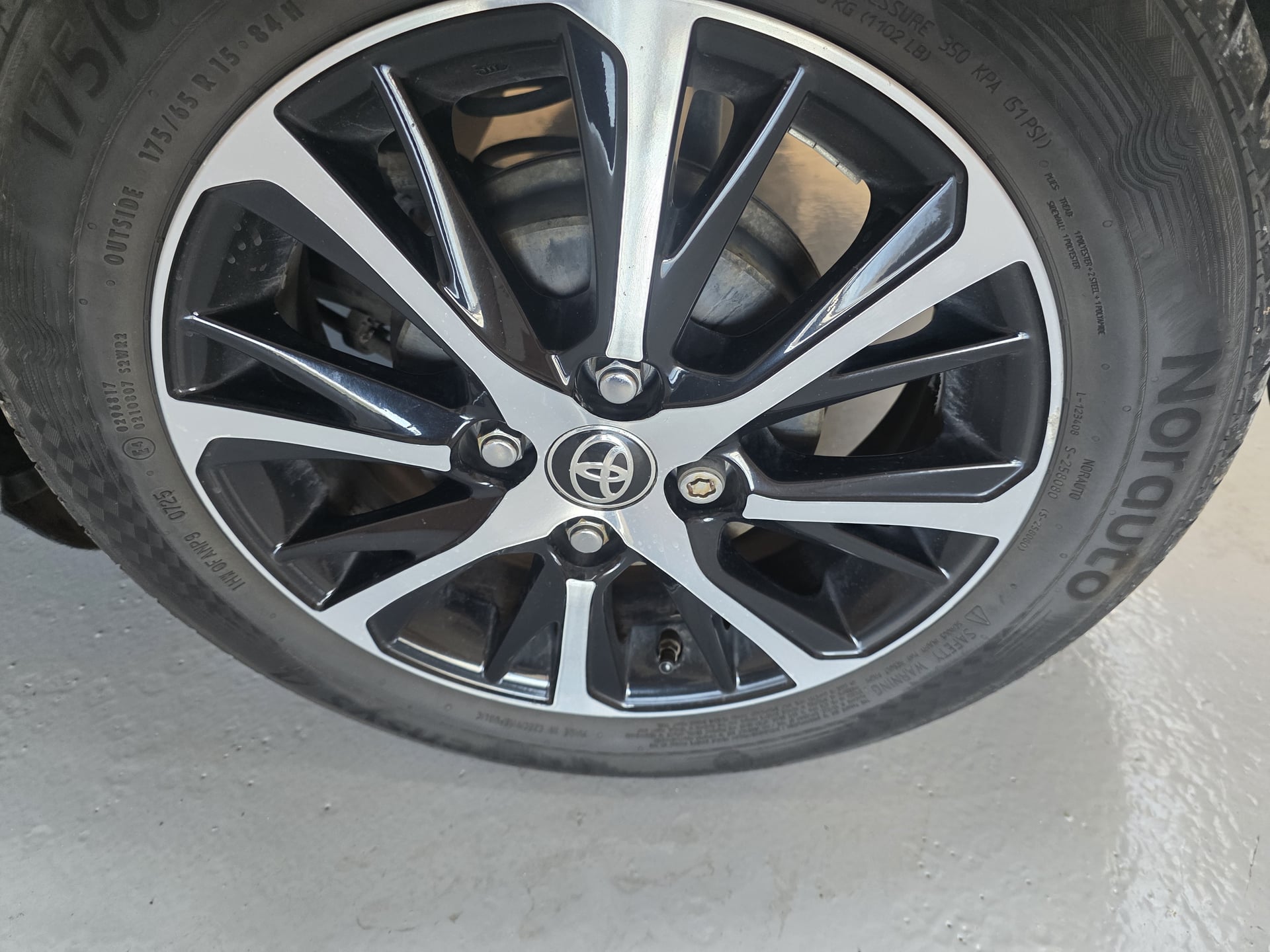 Toyota Yaris 1.5 VVT-I 111CH DYNAMIC — 29