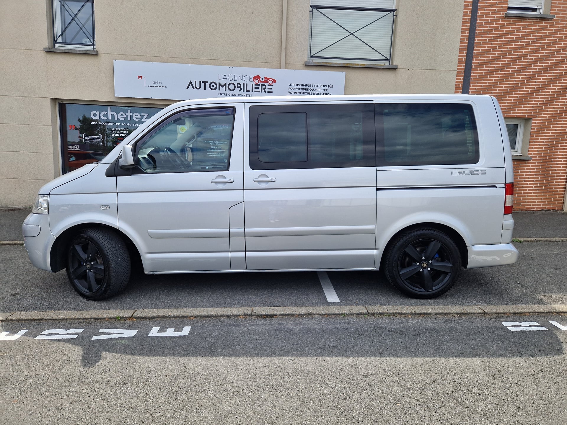 Volkswagen Multivan T5 V 2.5 TDI 130 CONFORT 7PL — 2