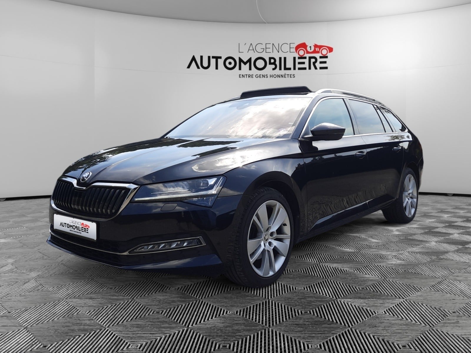 Skoda Superb Combi Superb Combi 1.5 TSI ACT Style DSG 150Ch/ Garantie 12 Mois