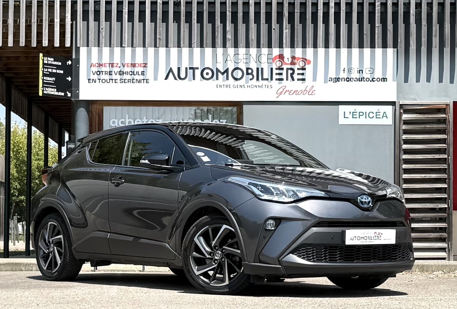 Toyota C-HR 2.0 VVT-i 184ch Design Ultimate E-CVT / 1°Main - Attelage — 2