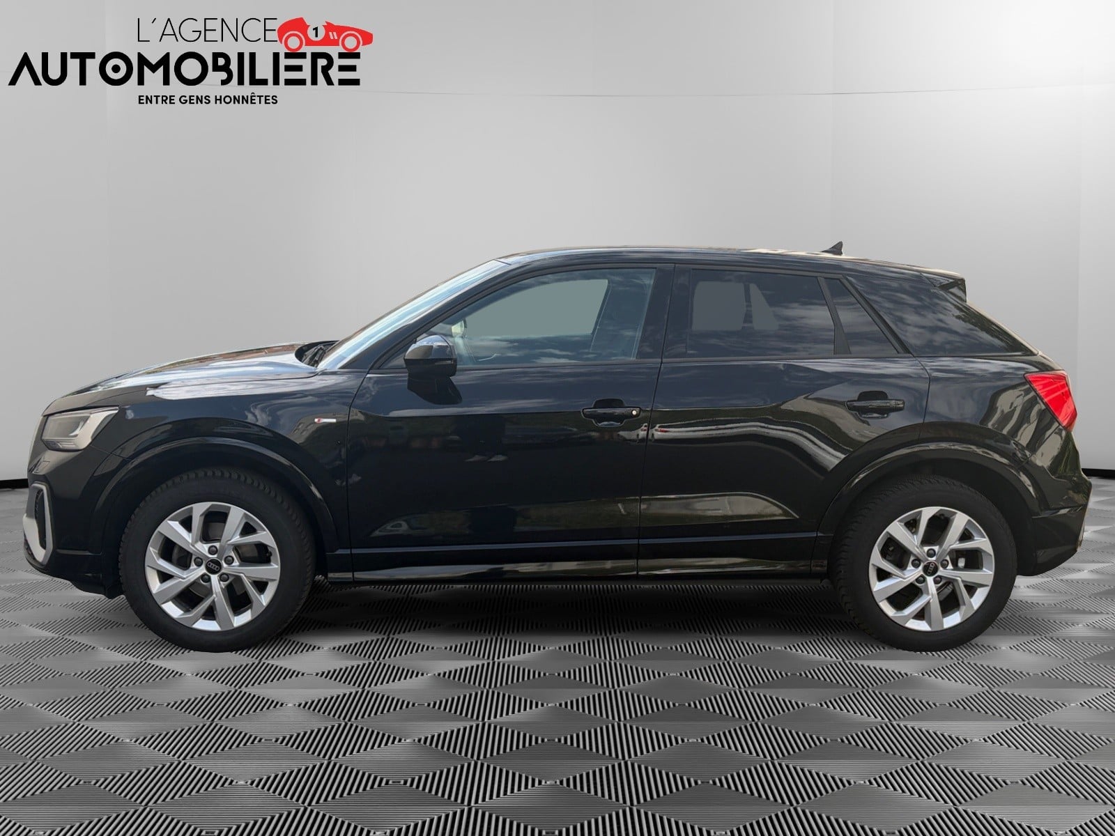 Audi Q2 35 TFSI 150 S-LINE STRONIC 7 — 2