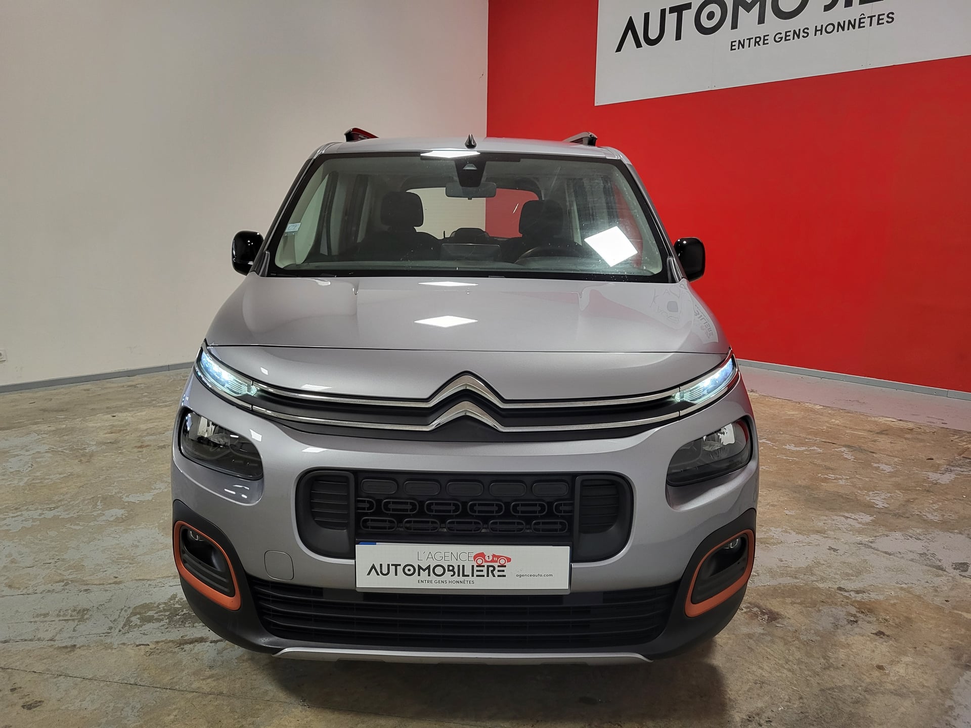 Citroen Berlingo 1.5 HDI 100CV FEEL PHASE 2 XTR TAILLE M — 2