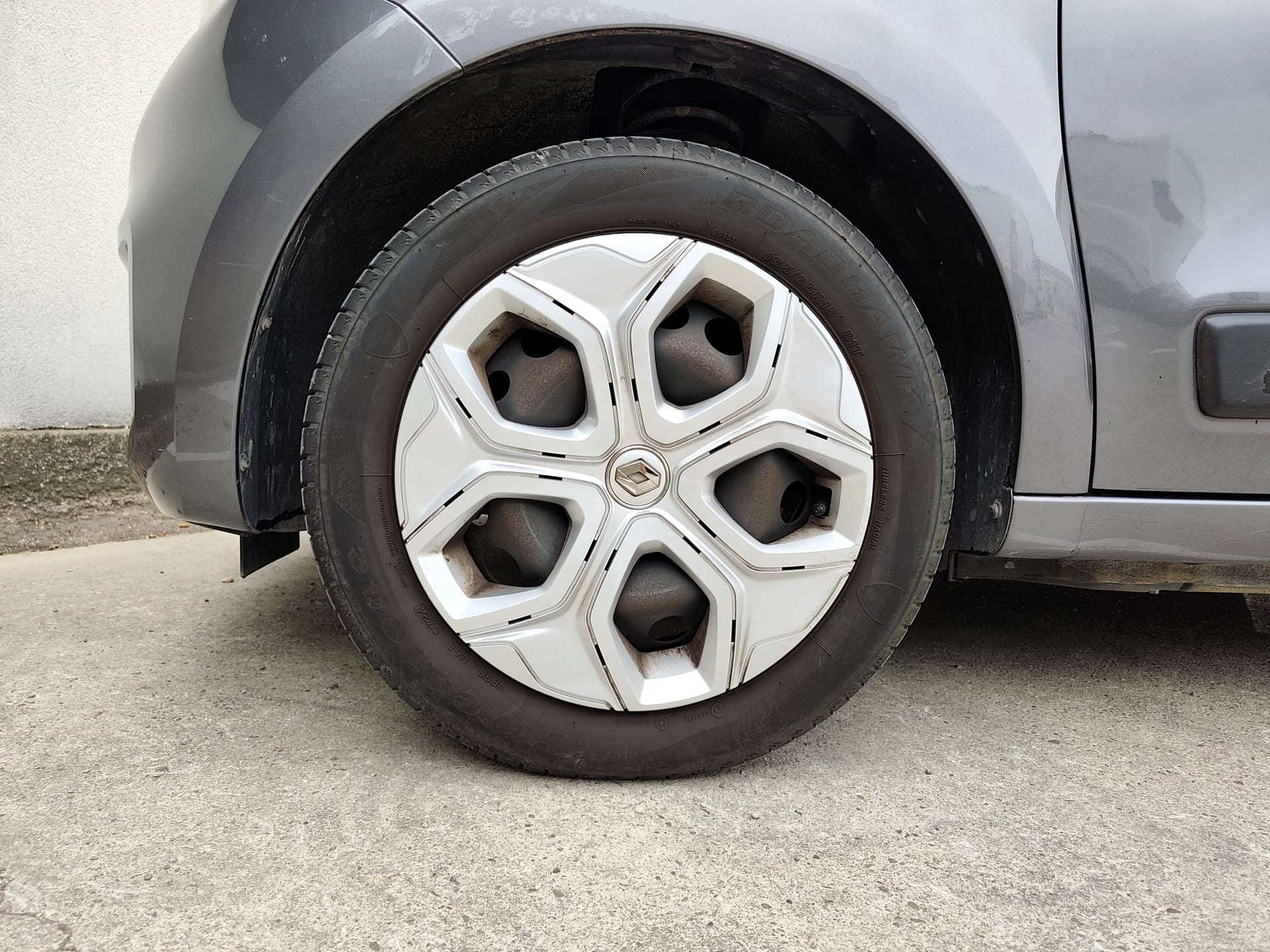Renault Renault Twingo 3 1.0 SCE 65 ZEN garantie 6 mois nationale — 27