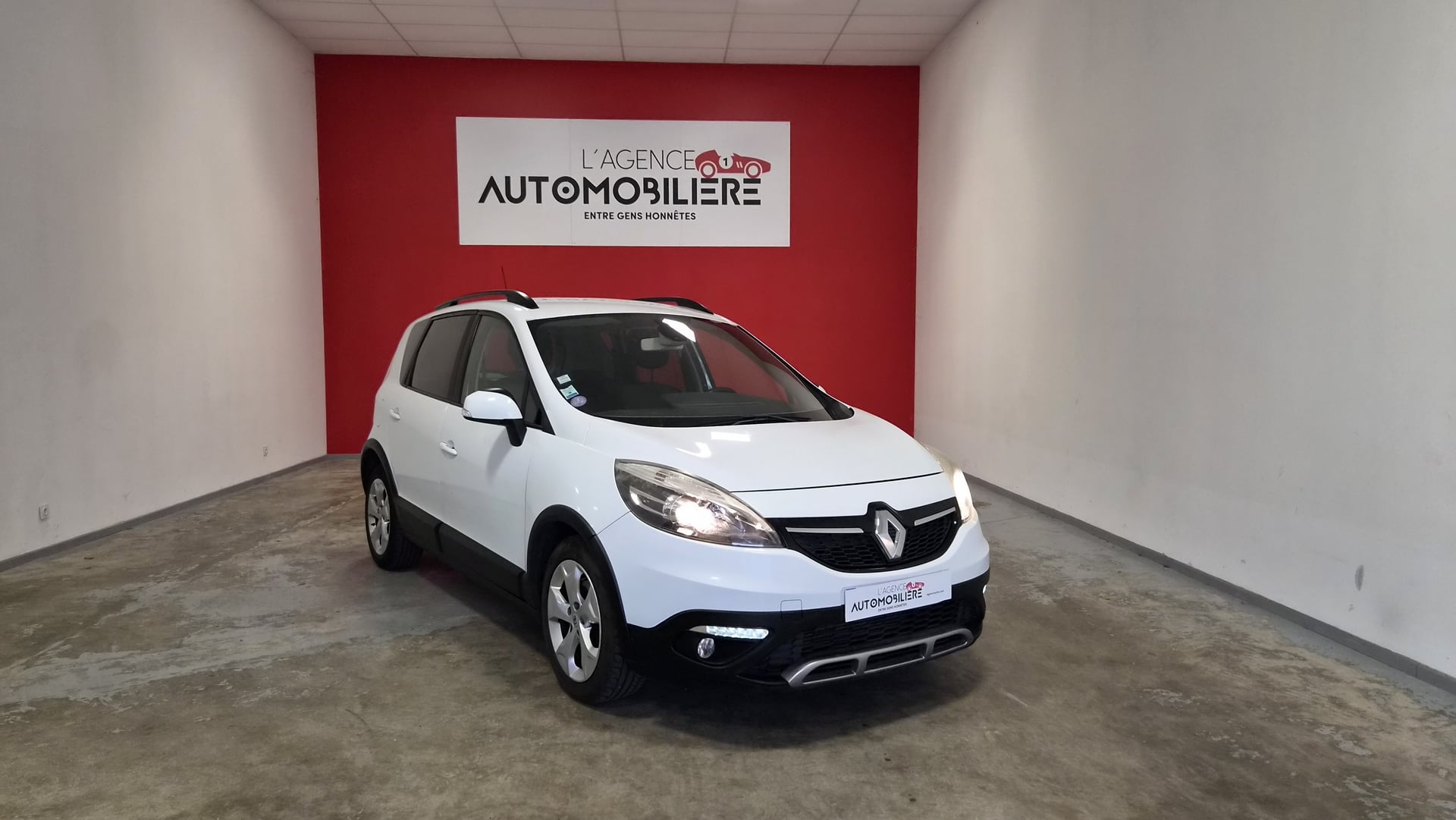 Renault Scenic SCENIC XMOD TCE 115 ENERGY ZEN 6.0