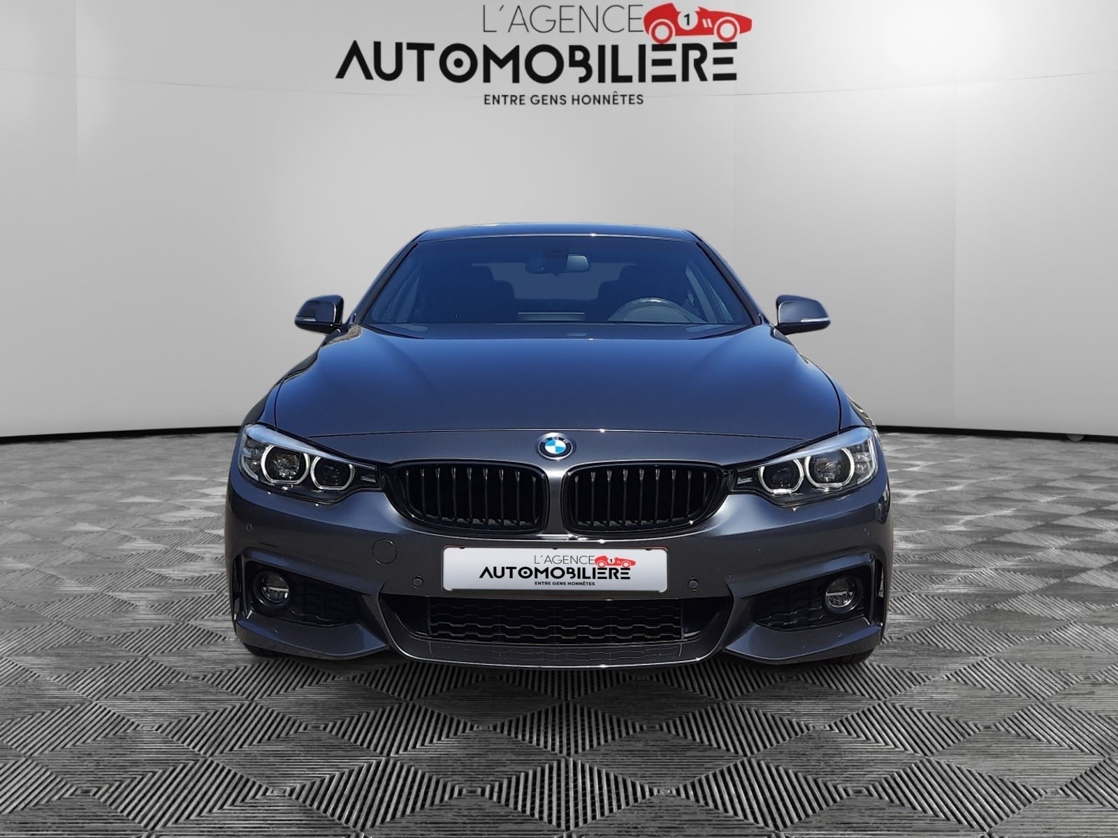 BMW Série 4 Coupé Coupé 420i 2.0i 184Ch Pack M Boite Auto/ Garantie 12 Mois — 2