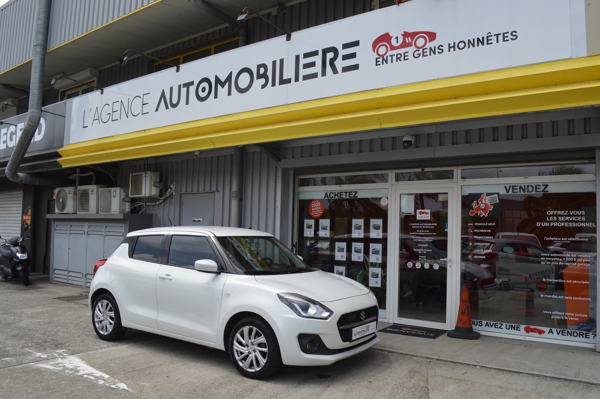 Suzuki Swift 1.2 DUALJET HYBRID PACK — 1