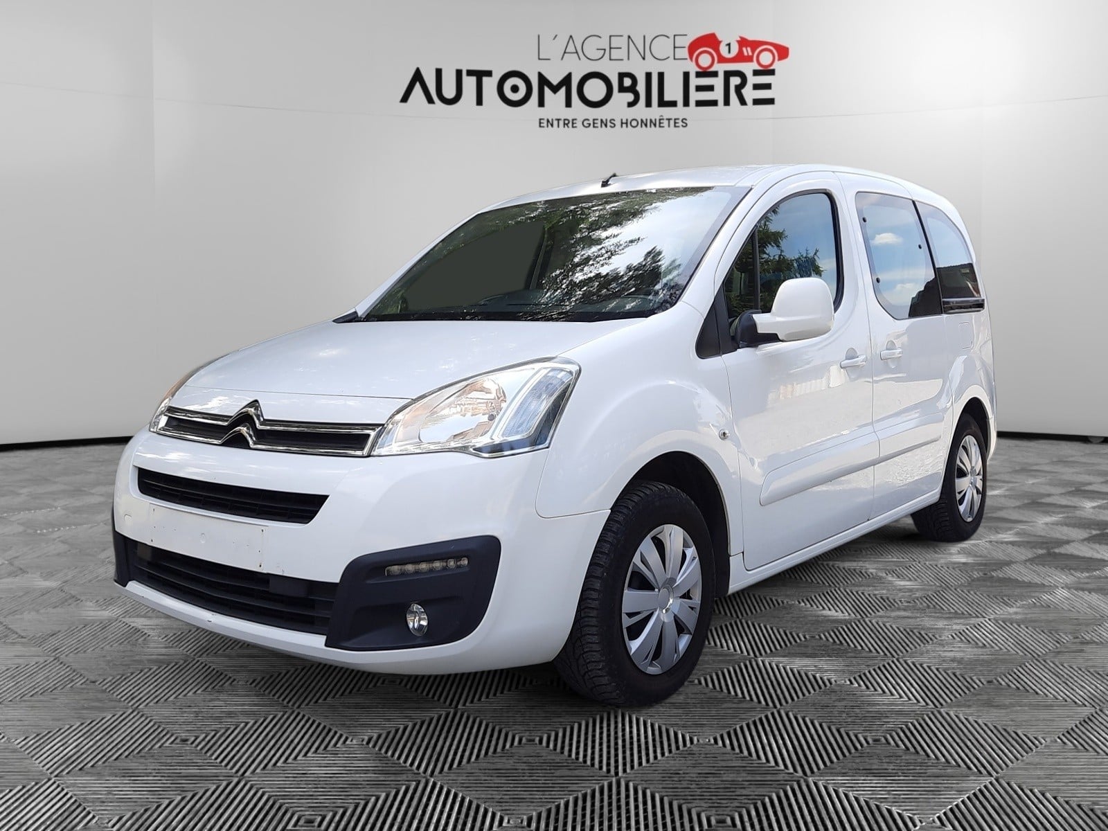 Citroen Berlingo 1.6 i 98Ch 5V. / Garantie 12 M.