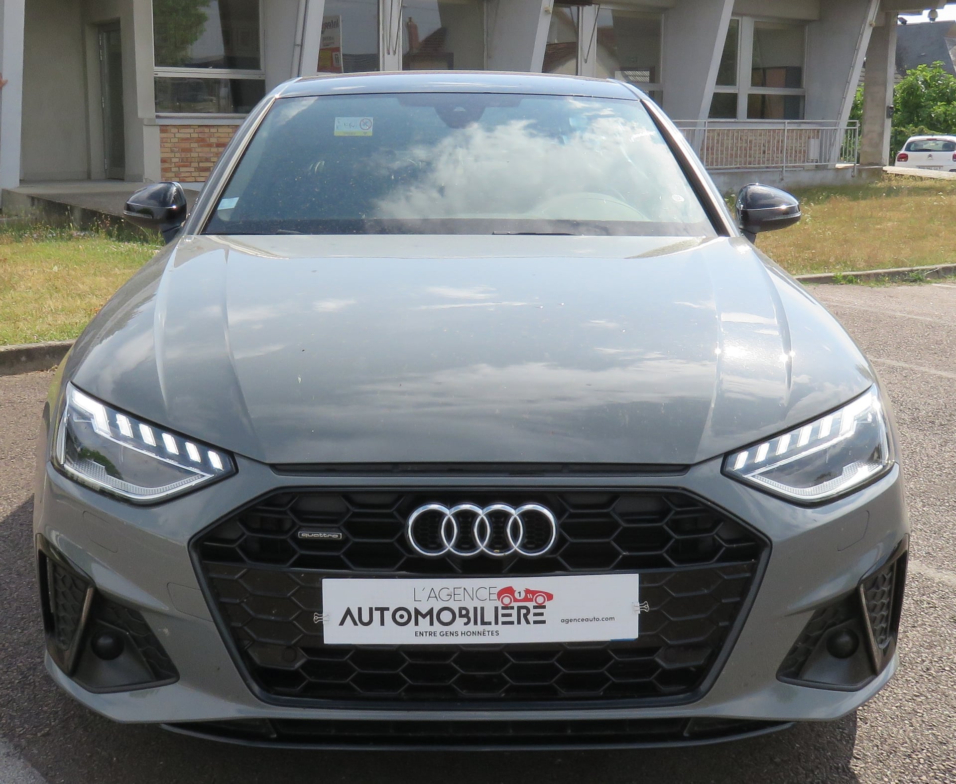 Audi A4 40 TDI 204ch S Edition quattro S tronic 7 - Historique d'entretien complet - Origine France. — 2