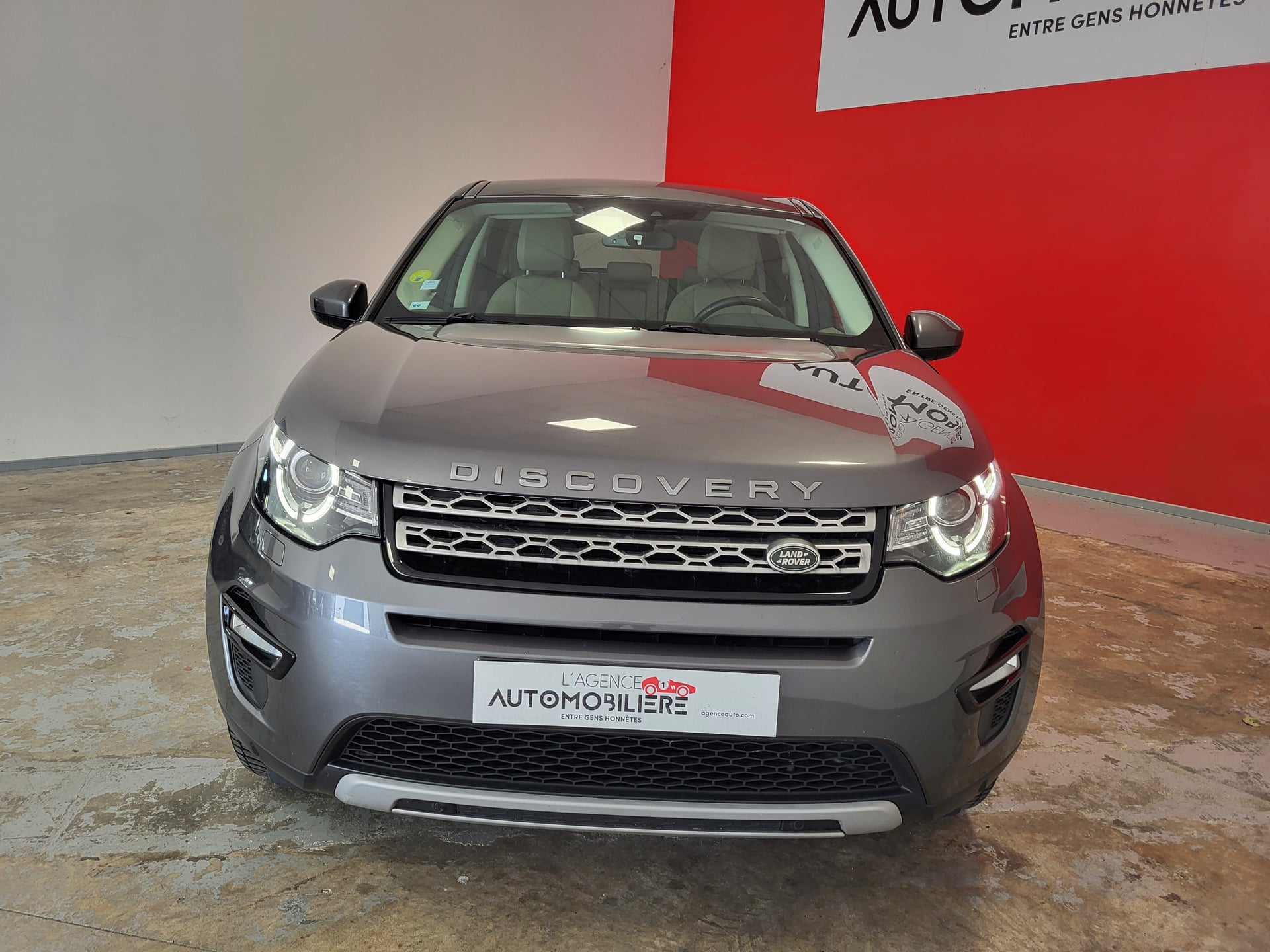 Land Rover Discovery Sport 2.0 TD4 180 4WD BVA - CUIR BEIGE + TOIT PANO — 2