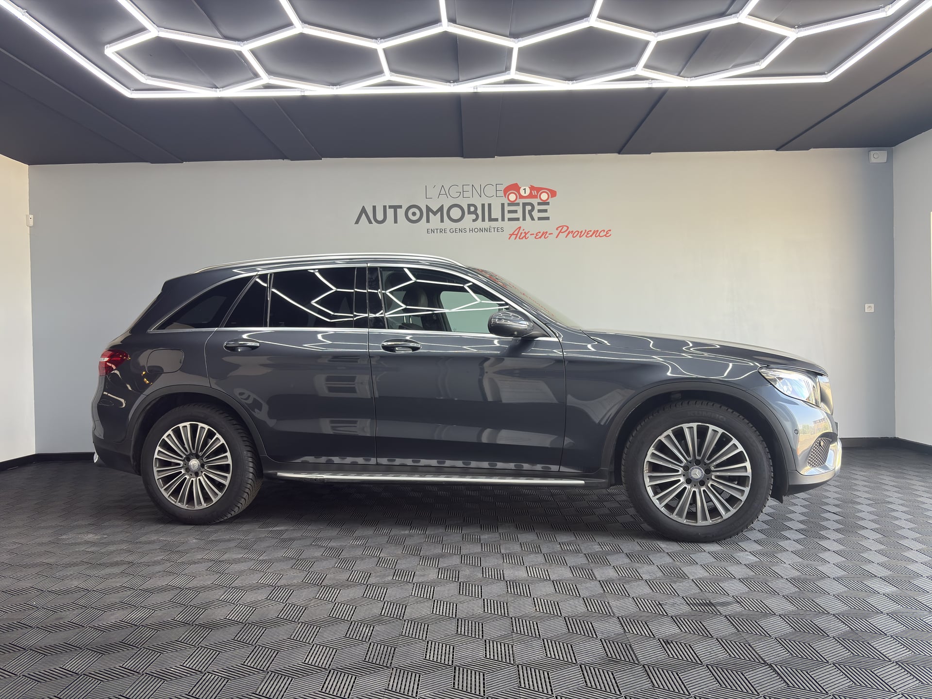 Mercedes-Benz Classe GLC 250 2.0 4-MATIC 211 Ch- GARANTIE 6 MOIS — 2