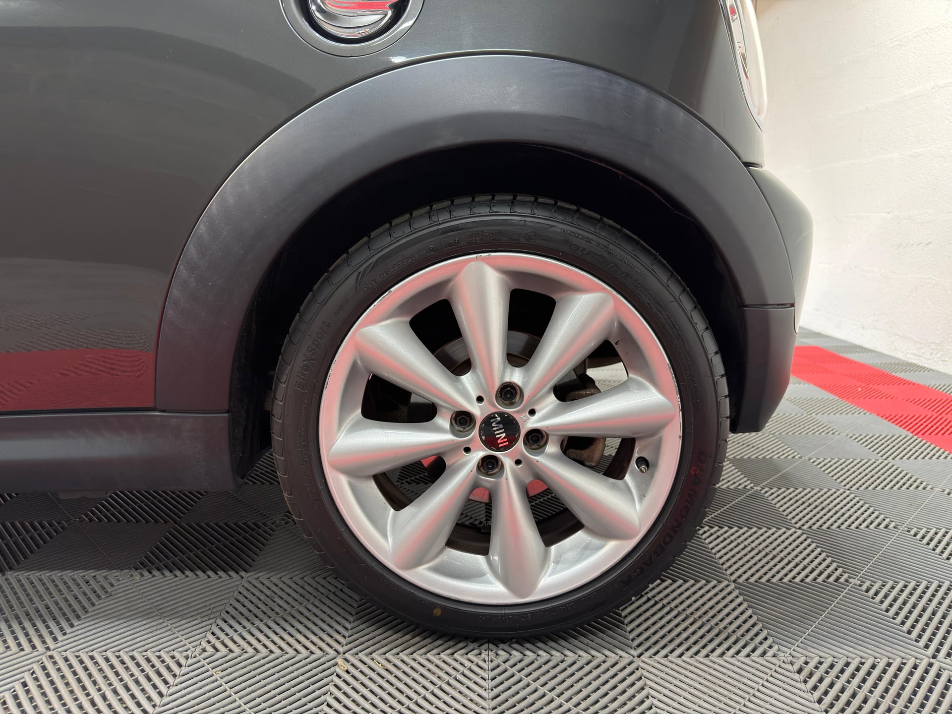 Mini Mini Cooper S Black Edition BVA 184 ch – Chaîne remplacée – Carnet complet — 33