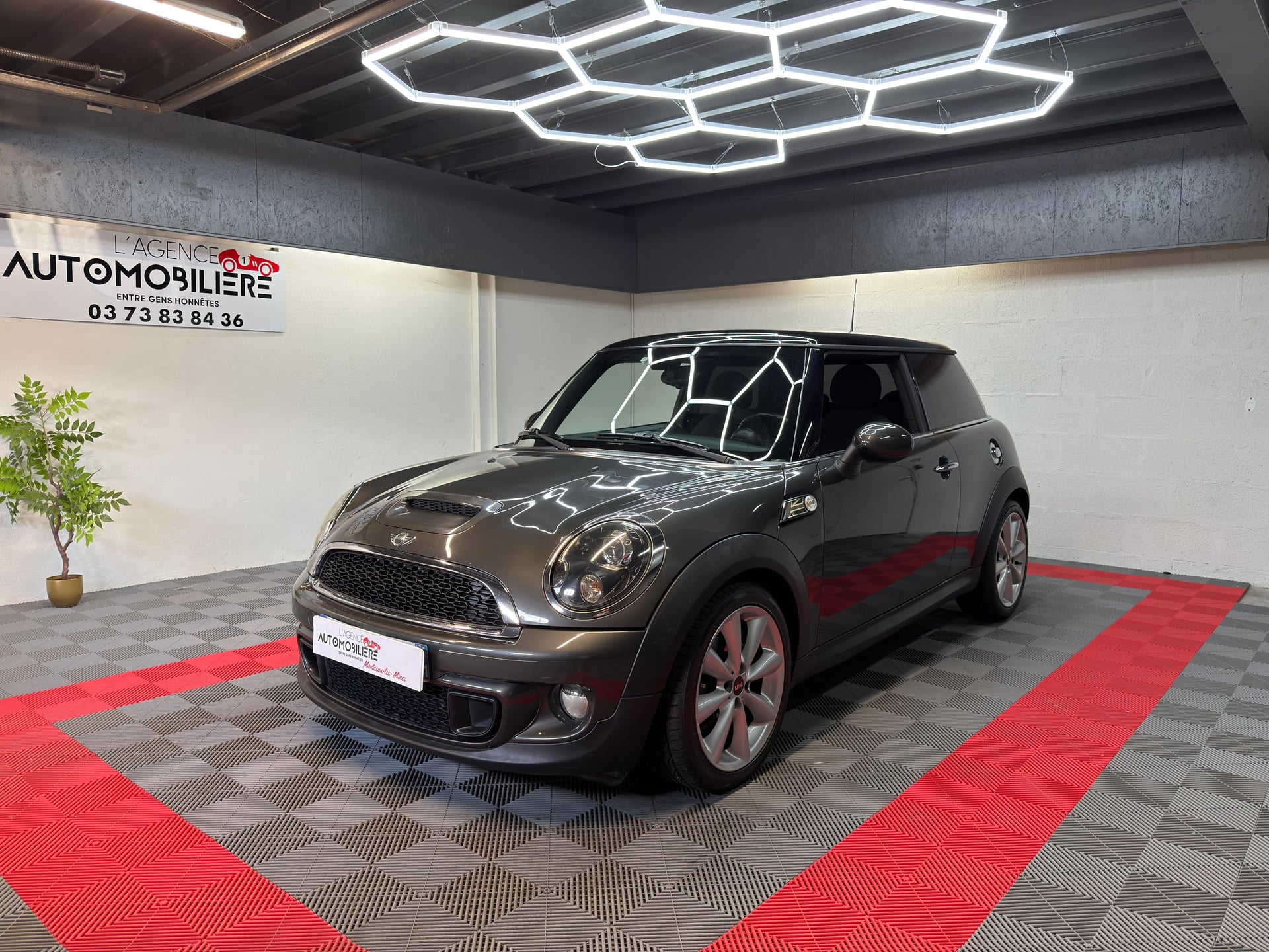 Mini Mini Cooper S Black Edition BVA 184 ch – Chaîne remplacée – Carnet complet