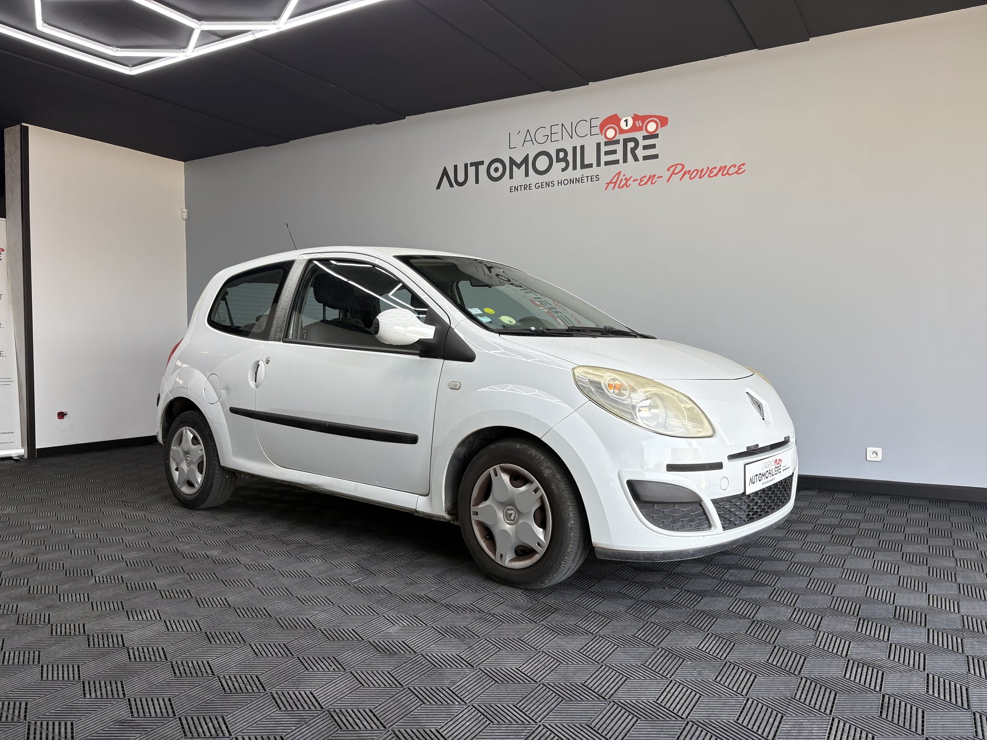 Renault Twingo 1.2 LEV 16v 75ch - GARANTIE 6 MOIS — 1