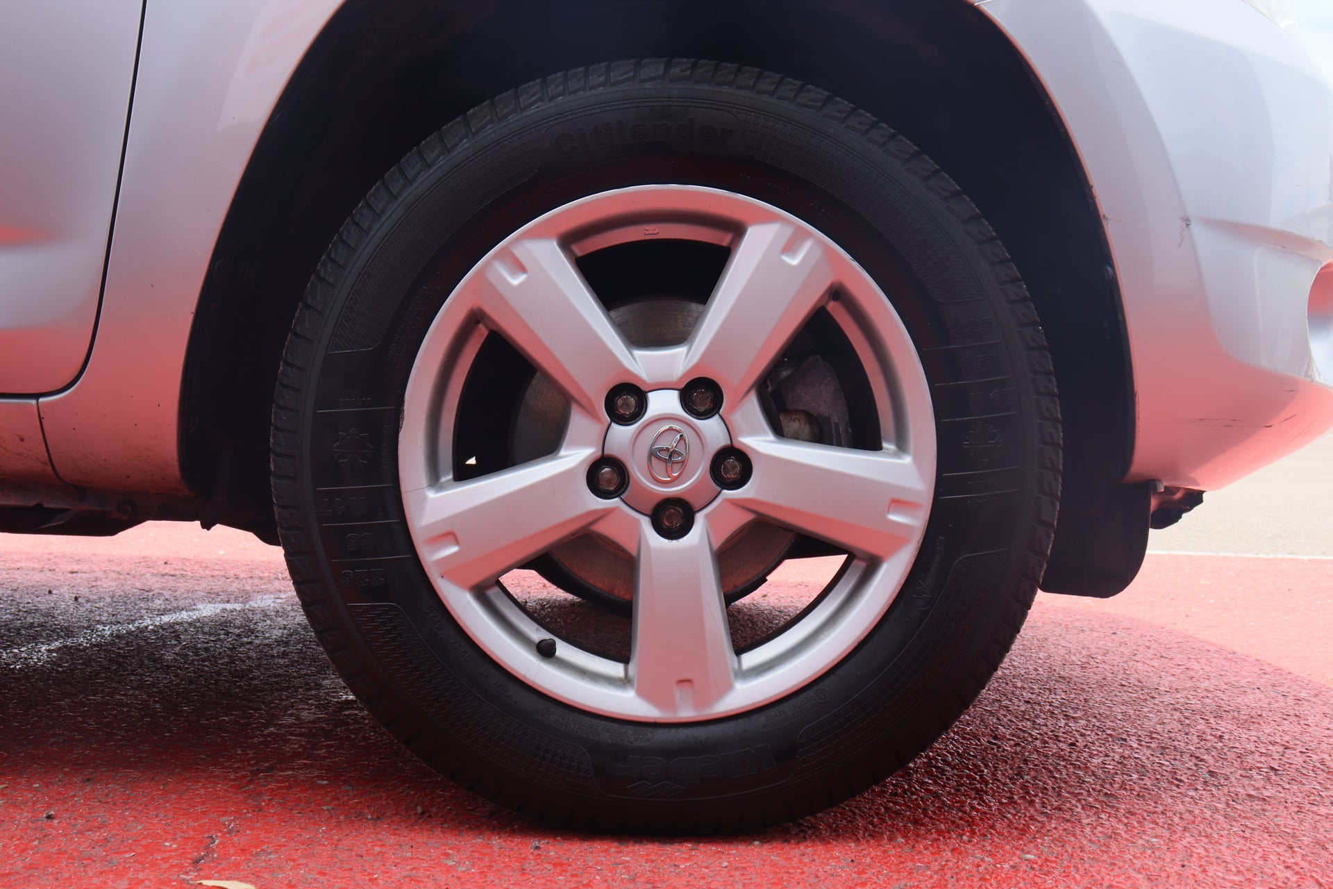Toyota RAV4 III 2.2 D-4D 4WD 136cv VX (Clim Auto, Régulateur, Attelage) — 35
