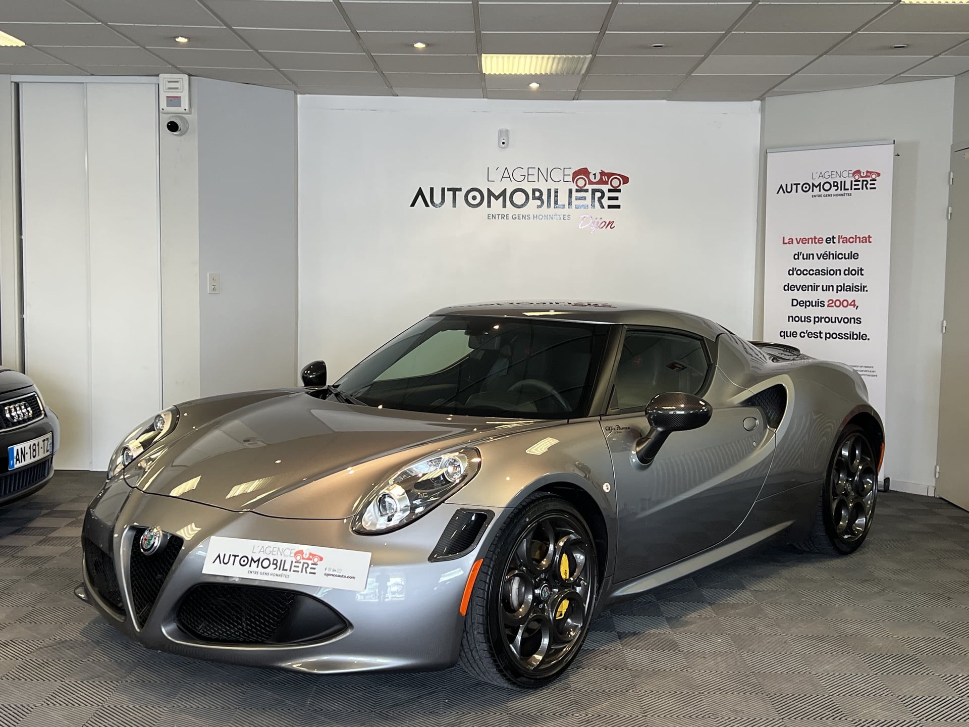 Alfa Romeo 4C 1750 TBi 240ch Edizione Speciale TCT Pack Racing Akrapovic 1ère main Historique Constructeur