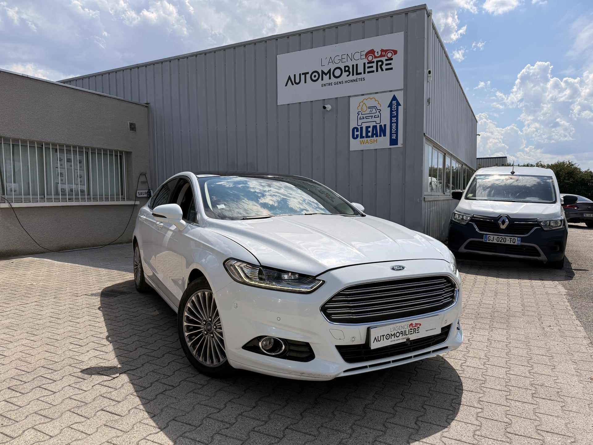 Ford Mondeo 2.0 TDCi 150 PowerShift Titanium — 1