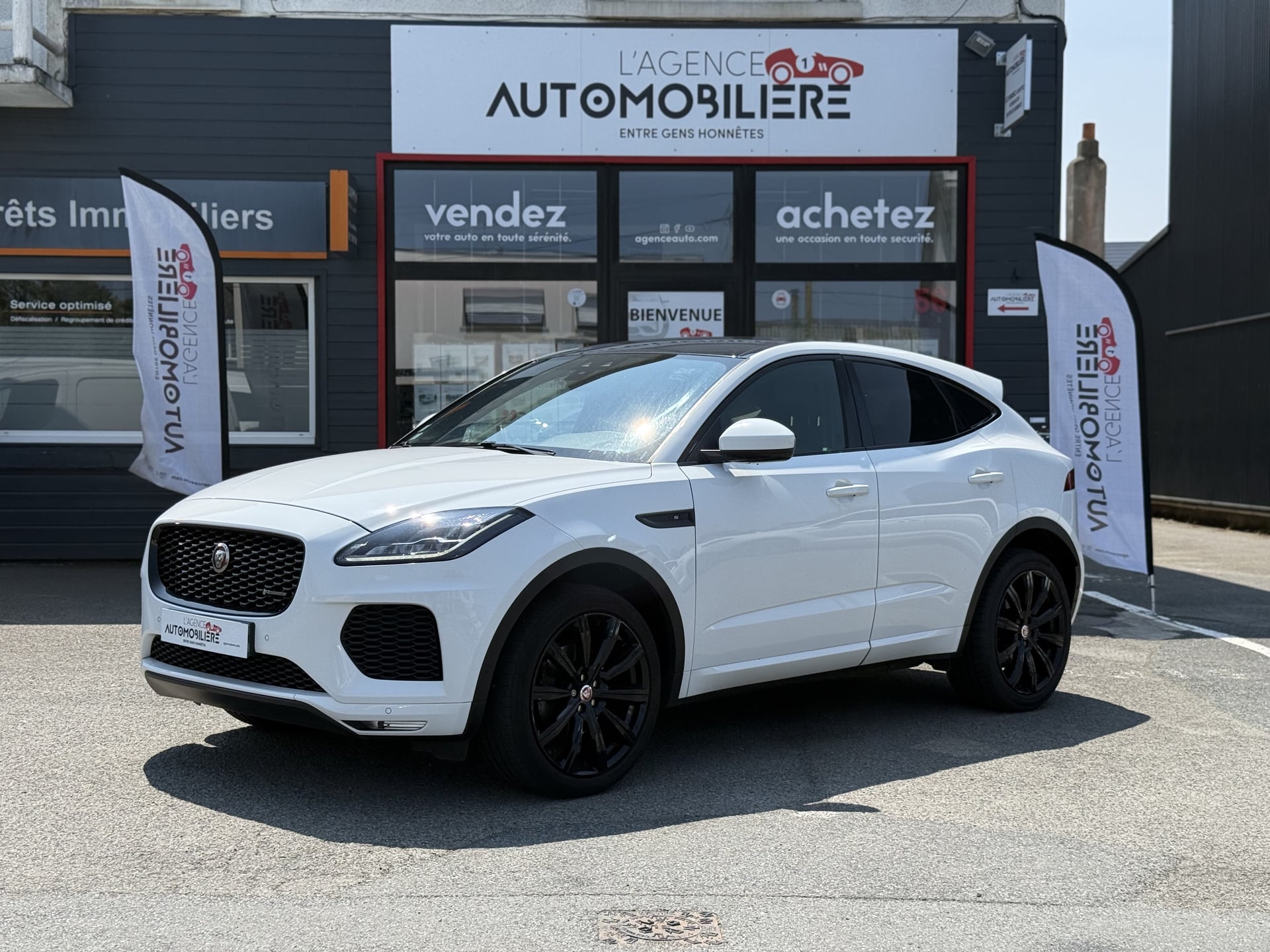 Jaguar E-Pace 2.0 D180 ch BVA9 R-DYNAMIC AWD