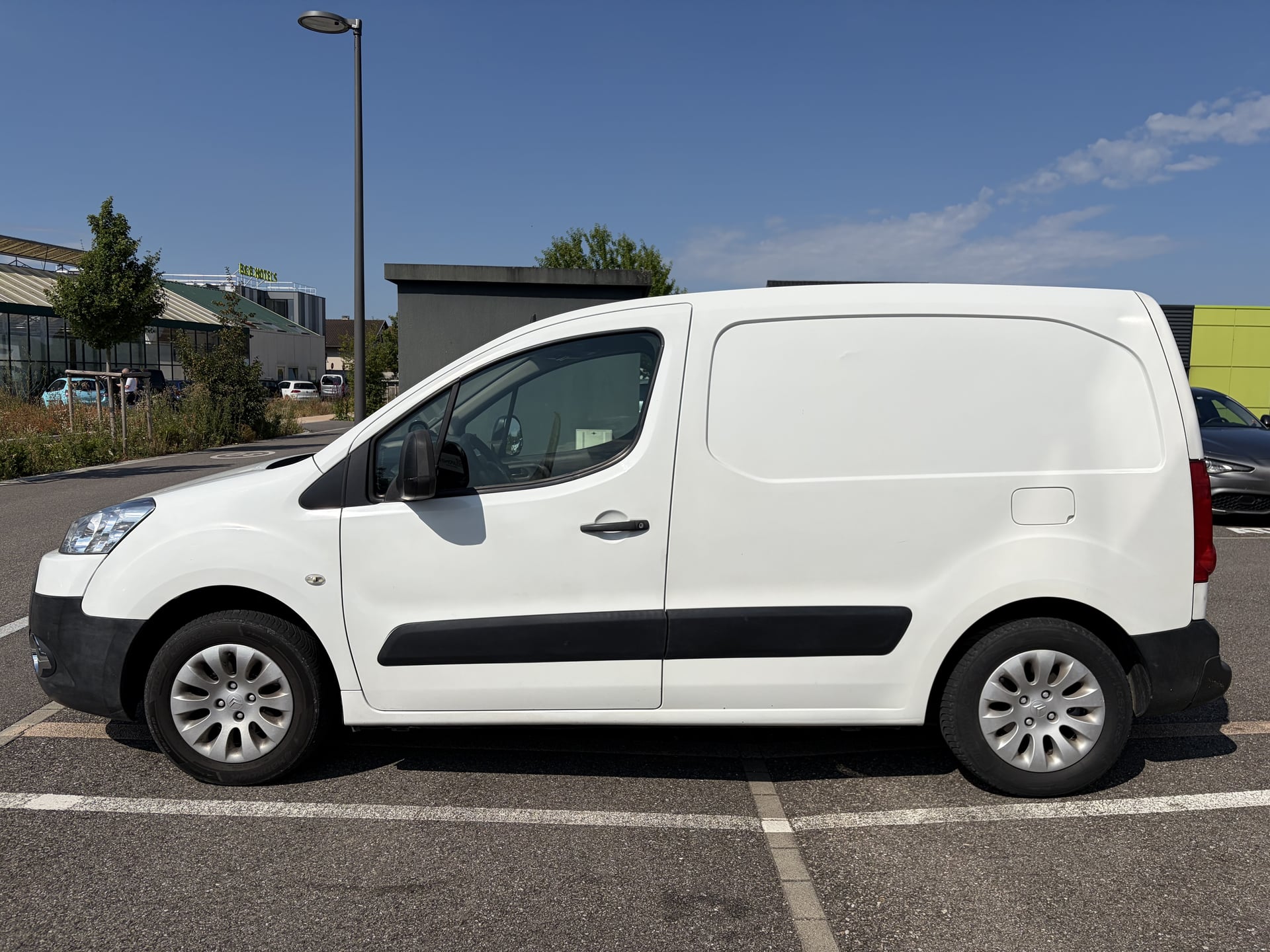 Peugeot Partner 1.6 HDI 90 ATTELAGE — 23