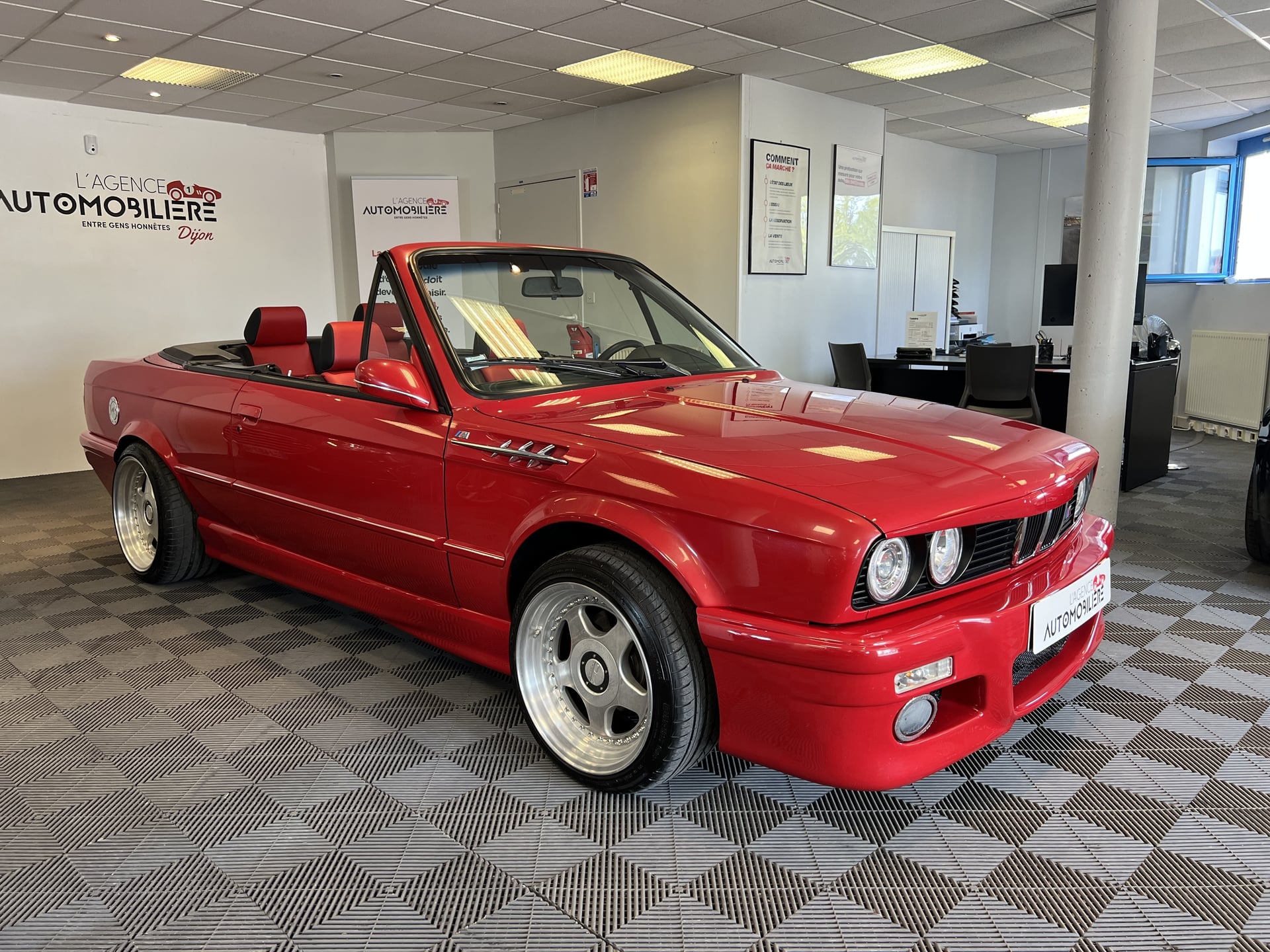 BMW Série 3 E30 Cabriolet 325i 2.5 i 170 CV PACK Style M3 — 2