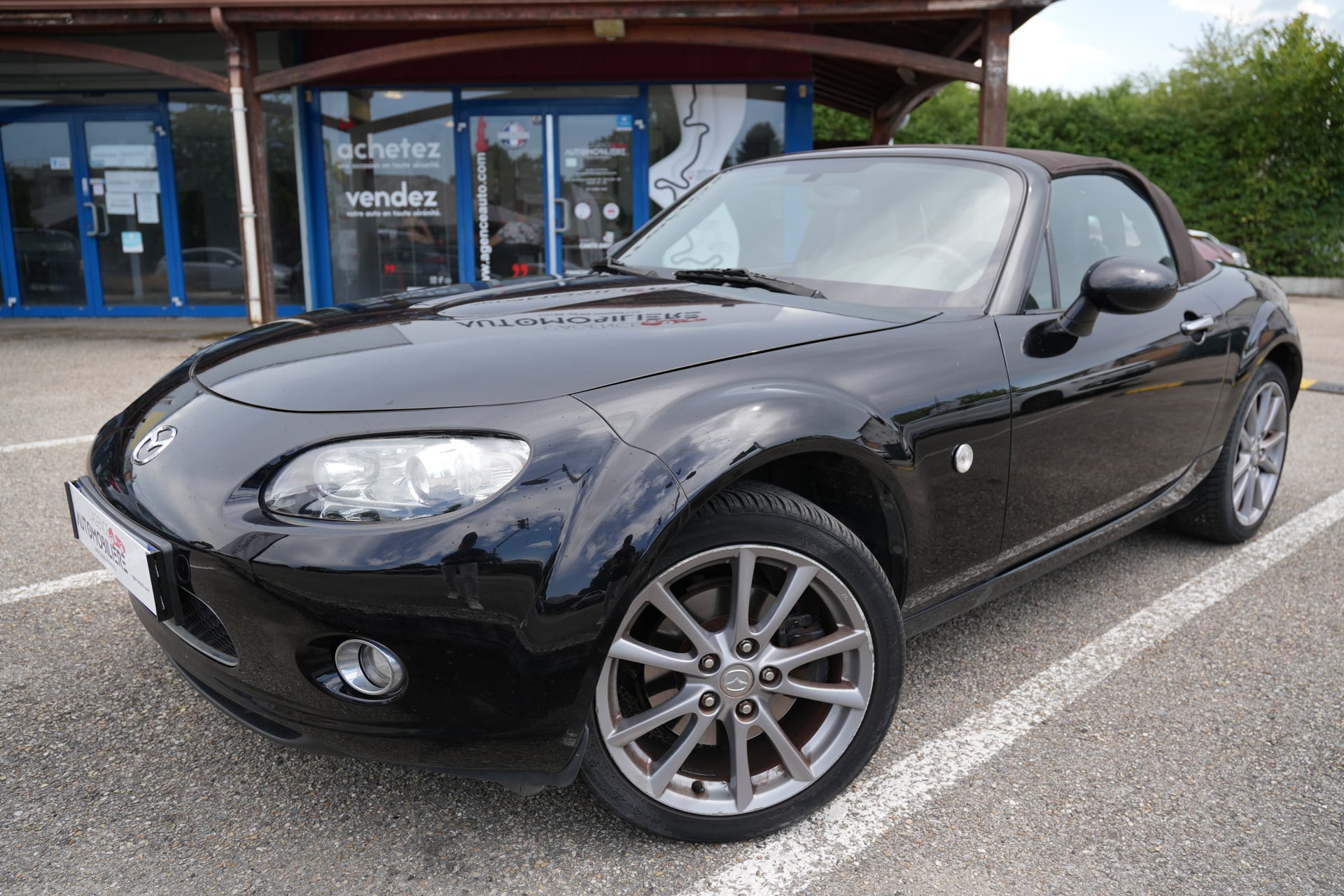 Mazda MX-5 ROADSTER-COUPE 1.8 MZR 125 NISEKO ELEGANCE CUIR — 2
