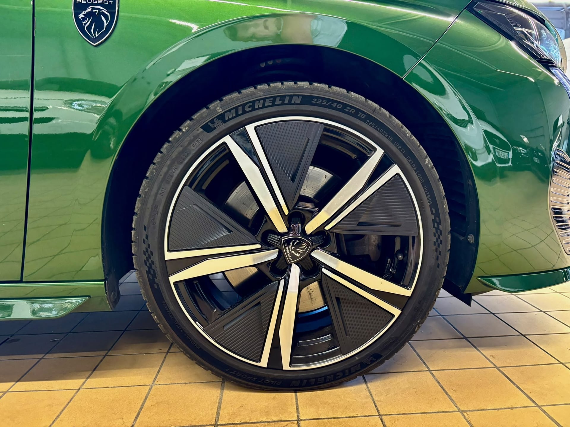 Peugeot 308 PHEV 180ch GT E-EAT8 — 30
