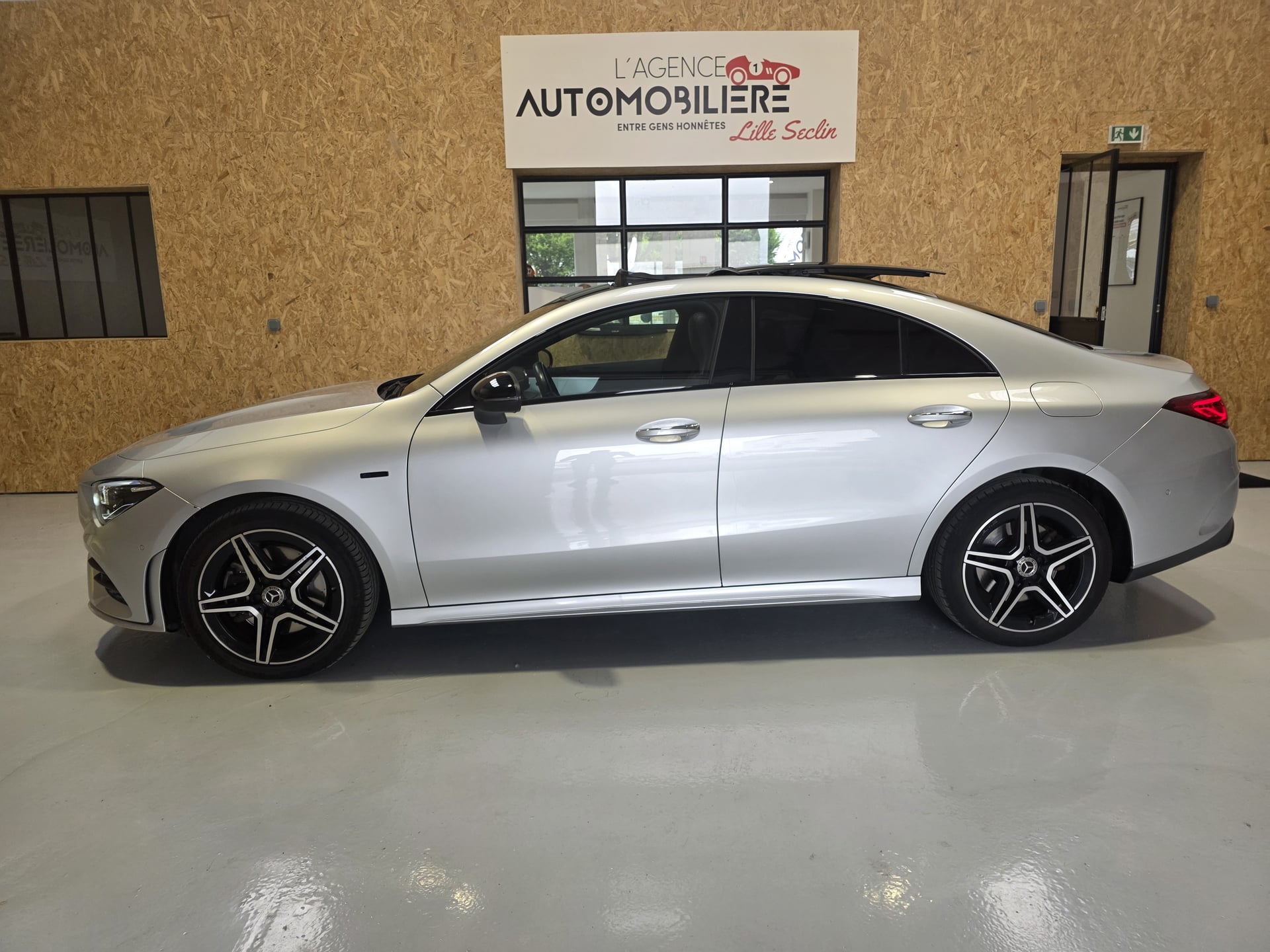 Mercedes-Benz Classe CLA COUPE 250 e 160+102CH AMG LINE 8G-DCT — 2