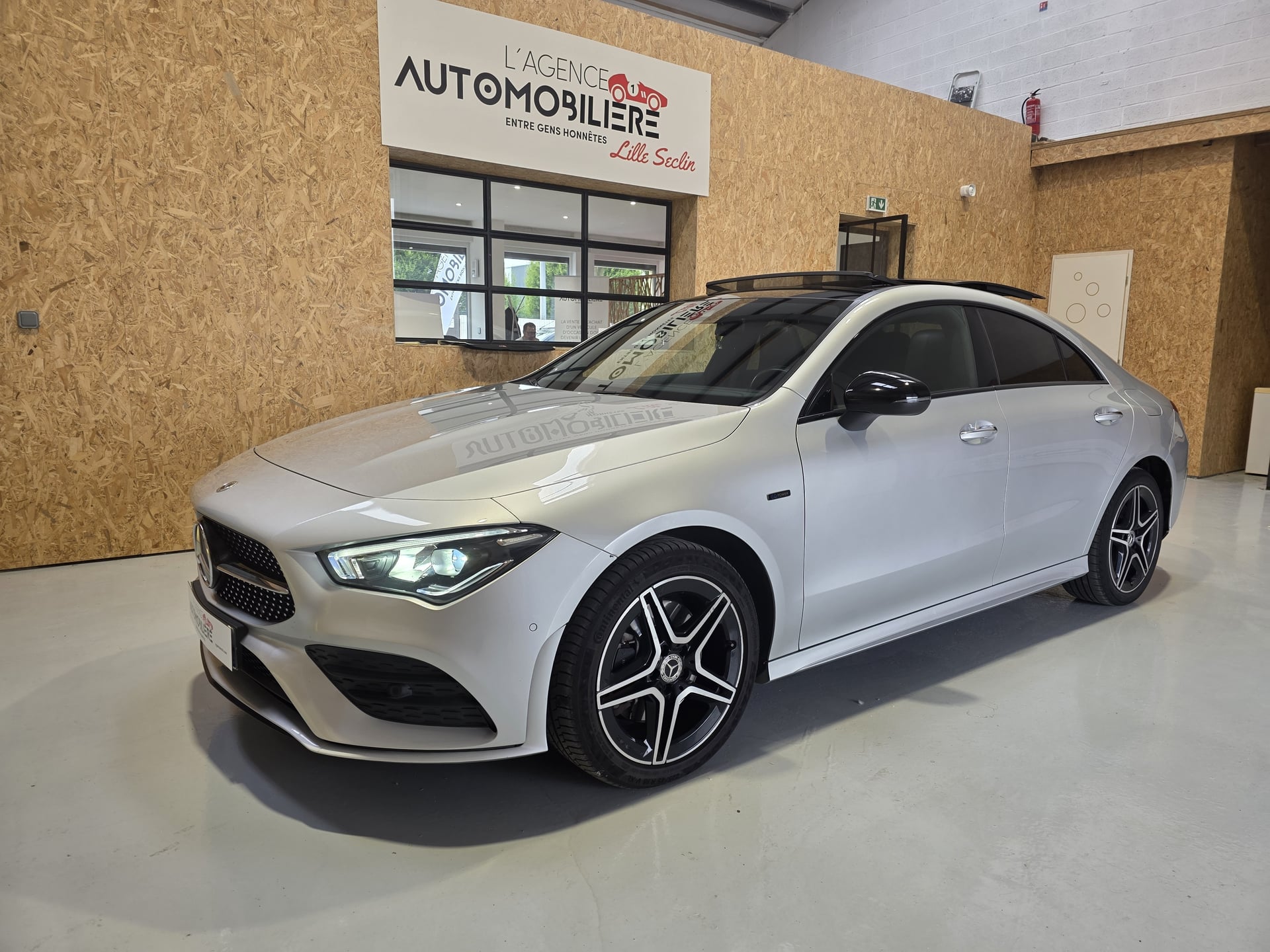 Mercedes-Benz Classe CLA COUPE 250 e 160+102CH AMG LINE 8G-DCT — 1