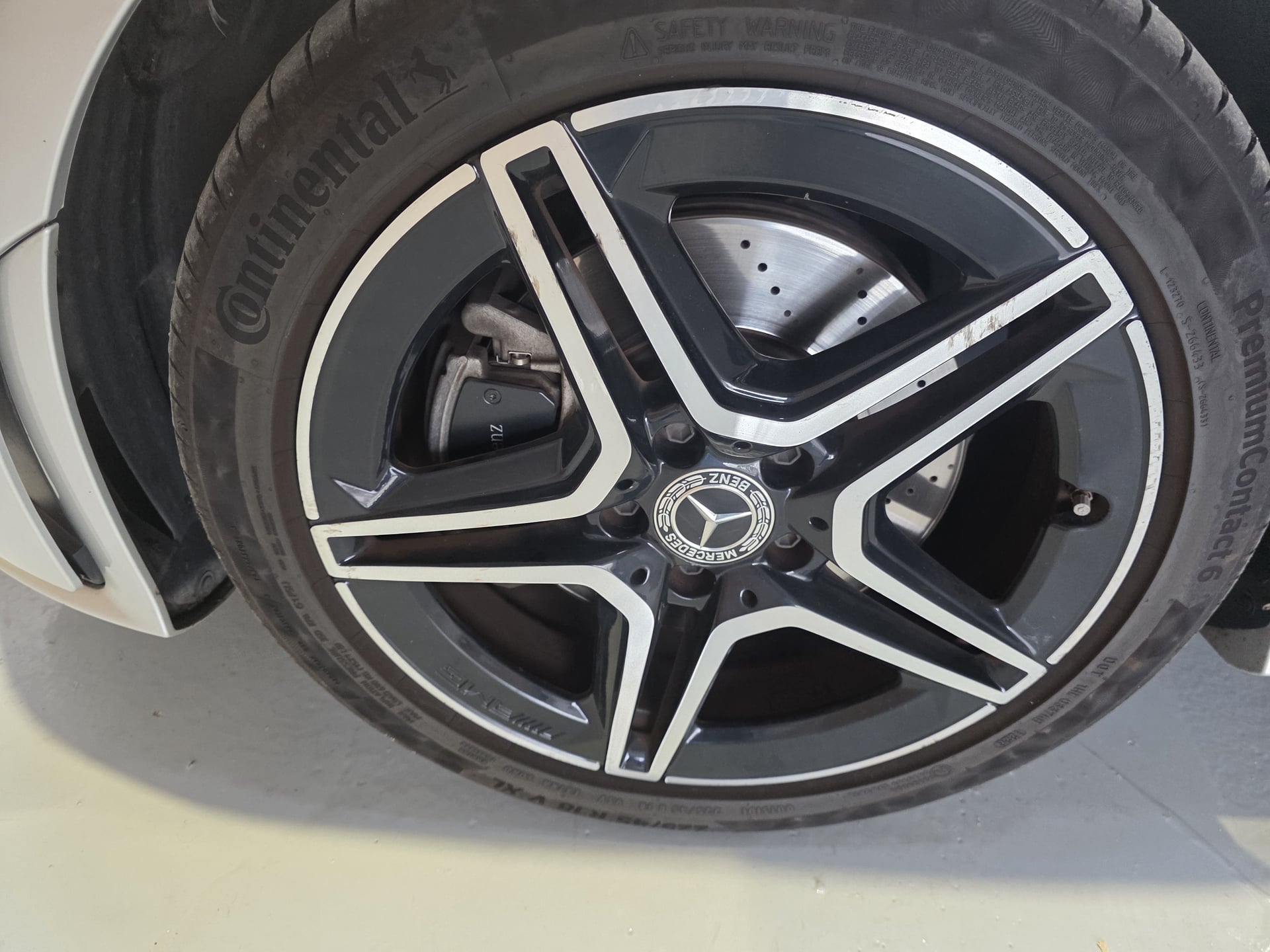 Mercedes-Benz Classe CLA COUPE 250 e 160+102CH AMG LINE 8G-DCT — 33