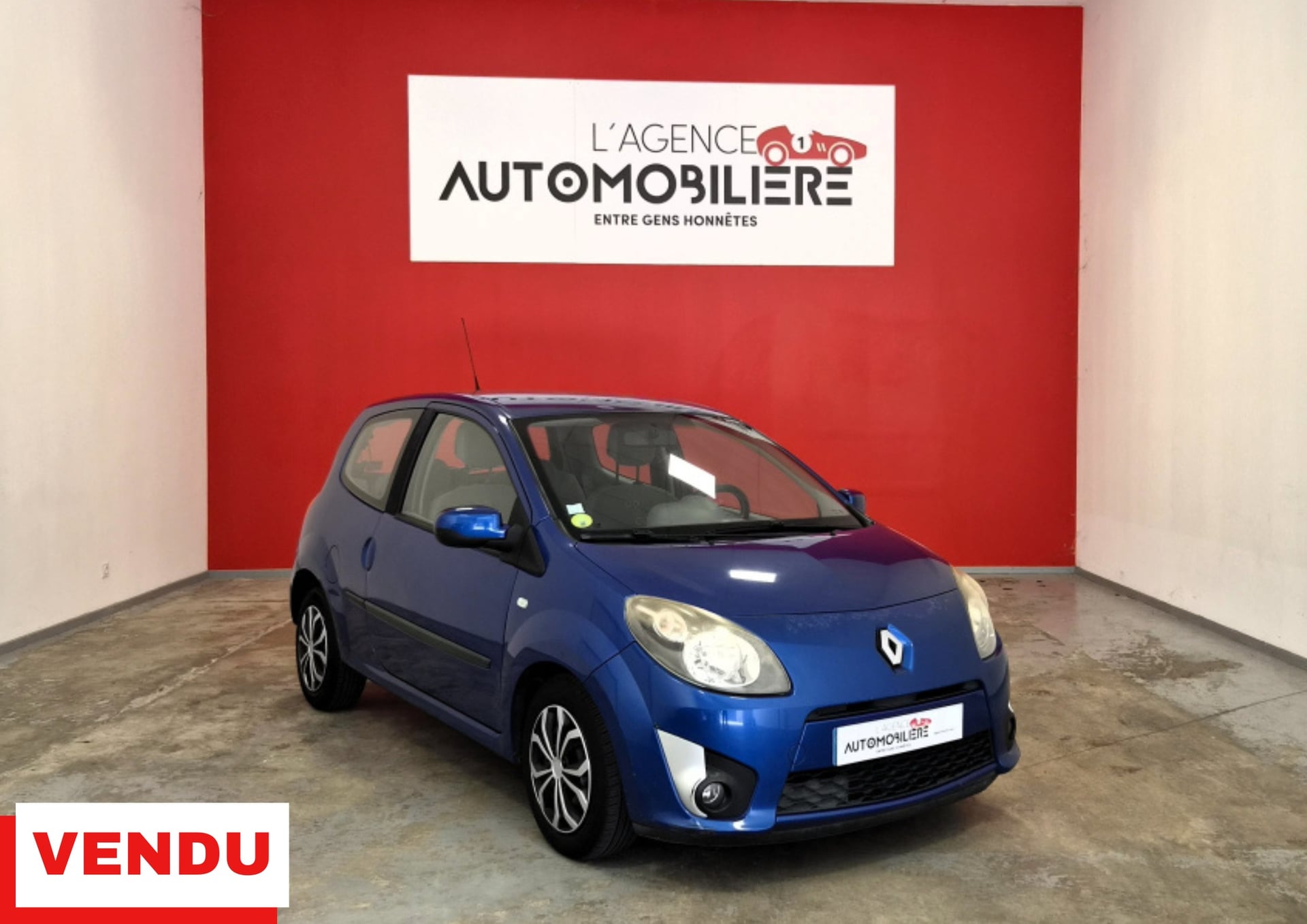 Renault Twingo Renault Twingo II LEV 16V 75cv 115g eco2 TREND — 1