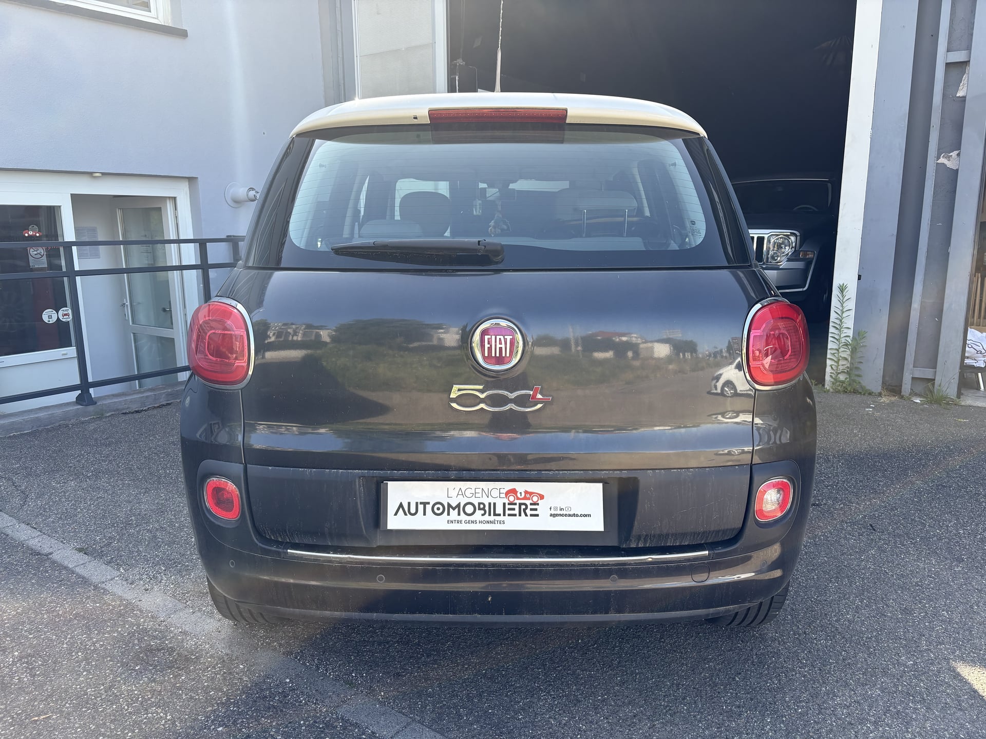 Fiat 500L 1.3 Multijet 16v 85ch S&S Lounge - Climatisation - Capteurs de recul - Bluetooth . — 24