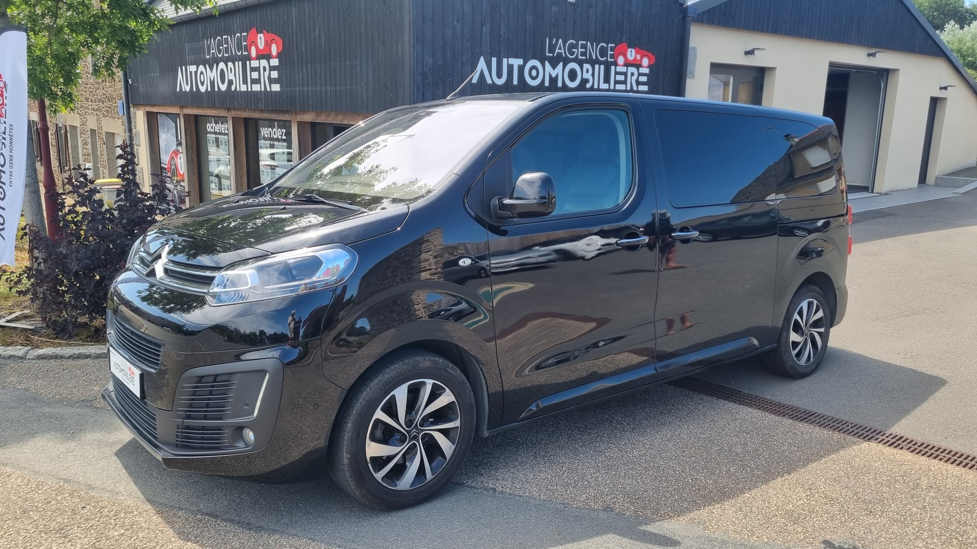 Citroen SpaceTourer SPACETOURER 8 PLACES SHINE 2.0 BLUEHDI 150 BVM6 TAILLE M — 1
