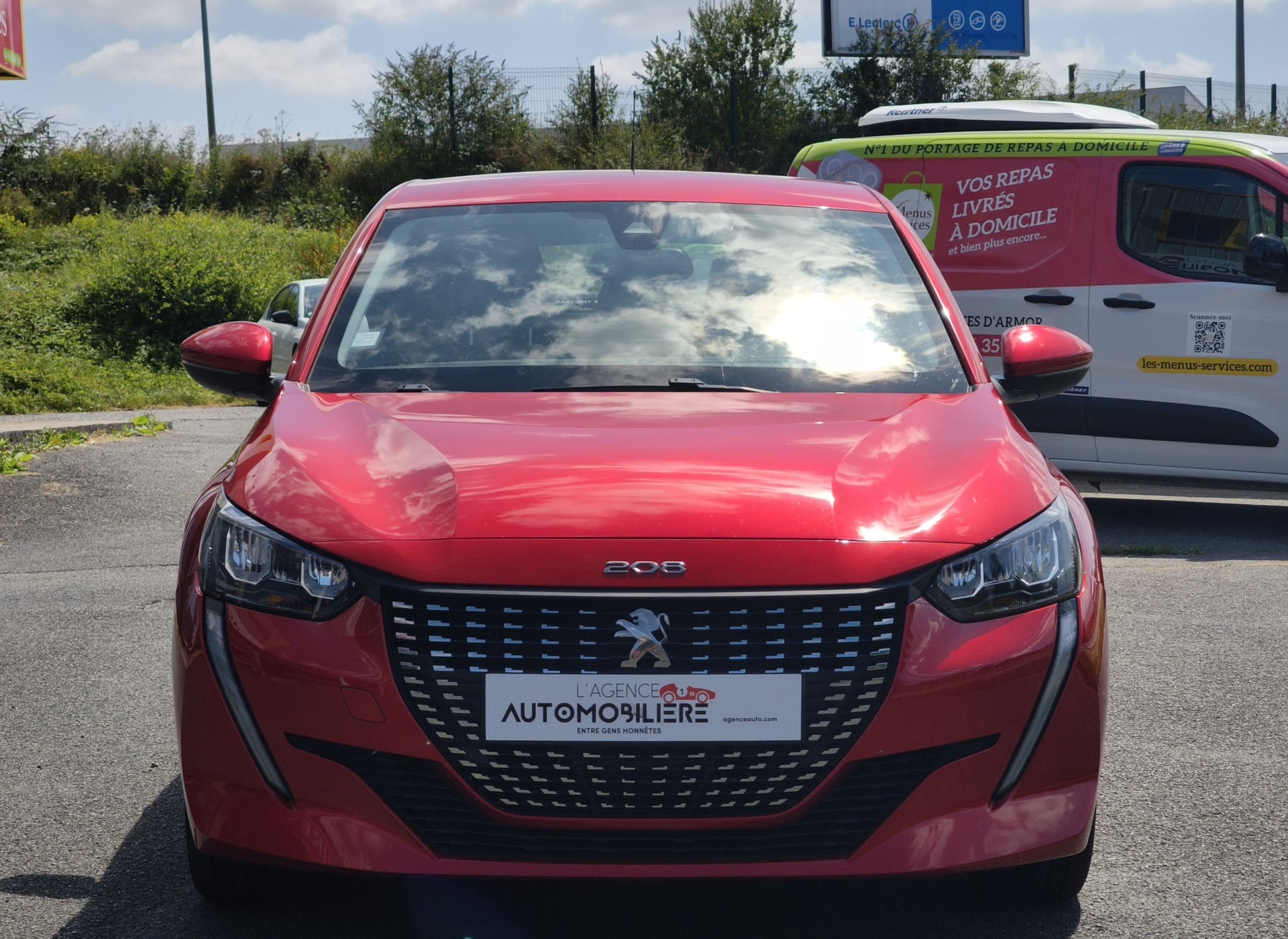 Peugeot 208 1.5 blue hdi 100 ch ALLURE — 2