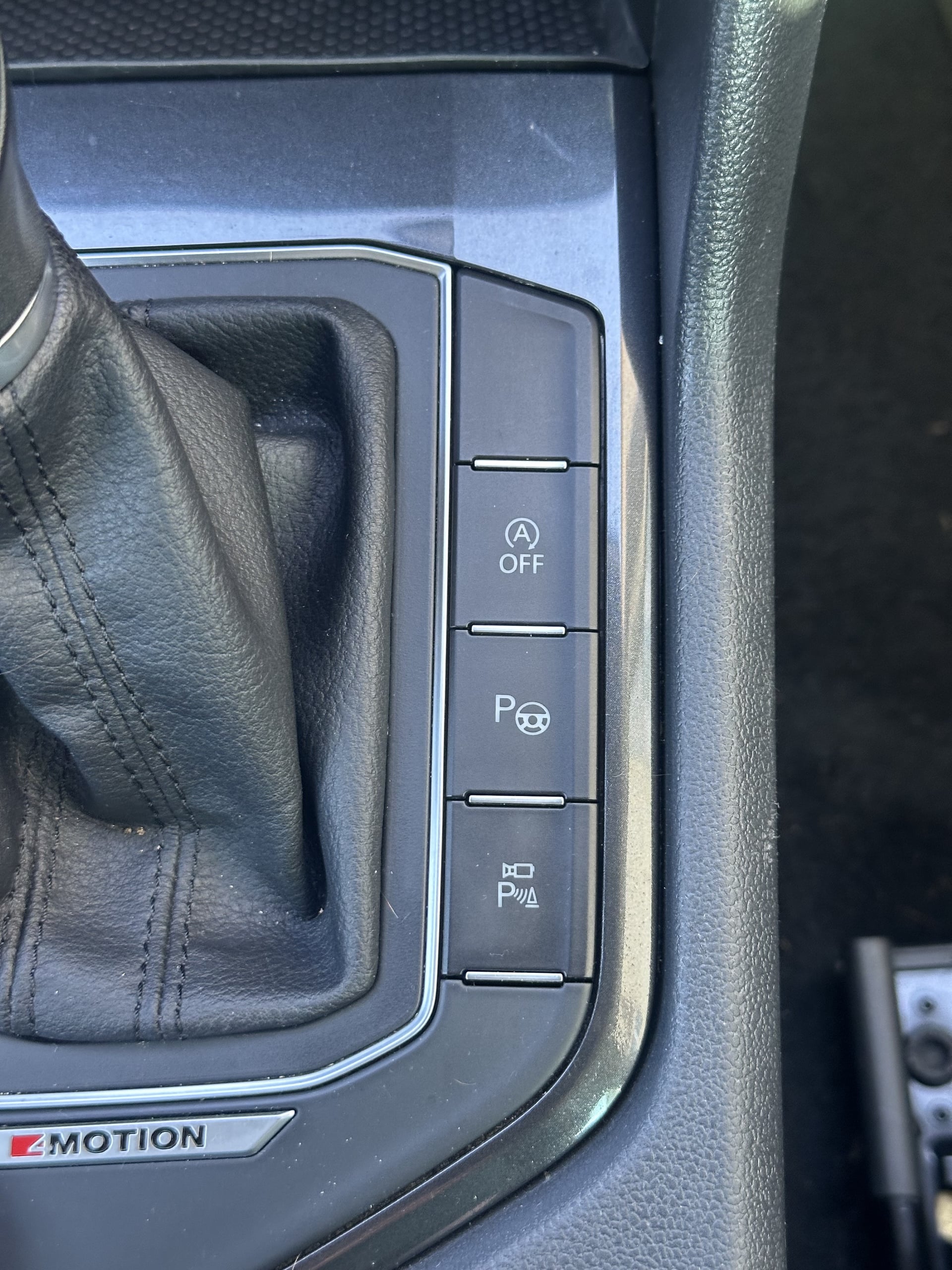 Volkswagen Tiguan 2.0 TDi 4Motion DSG7 150 ch R-Line — 32