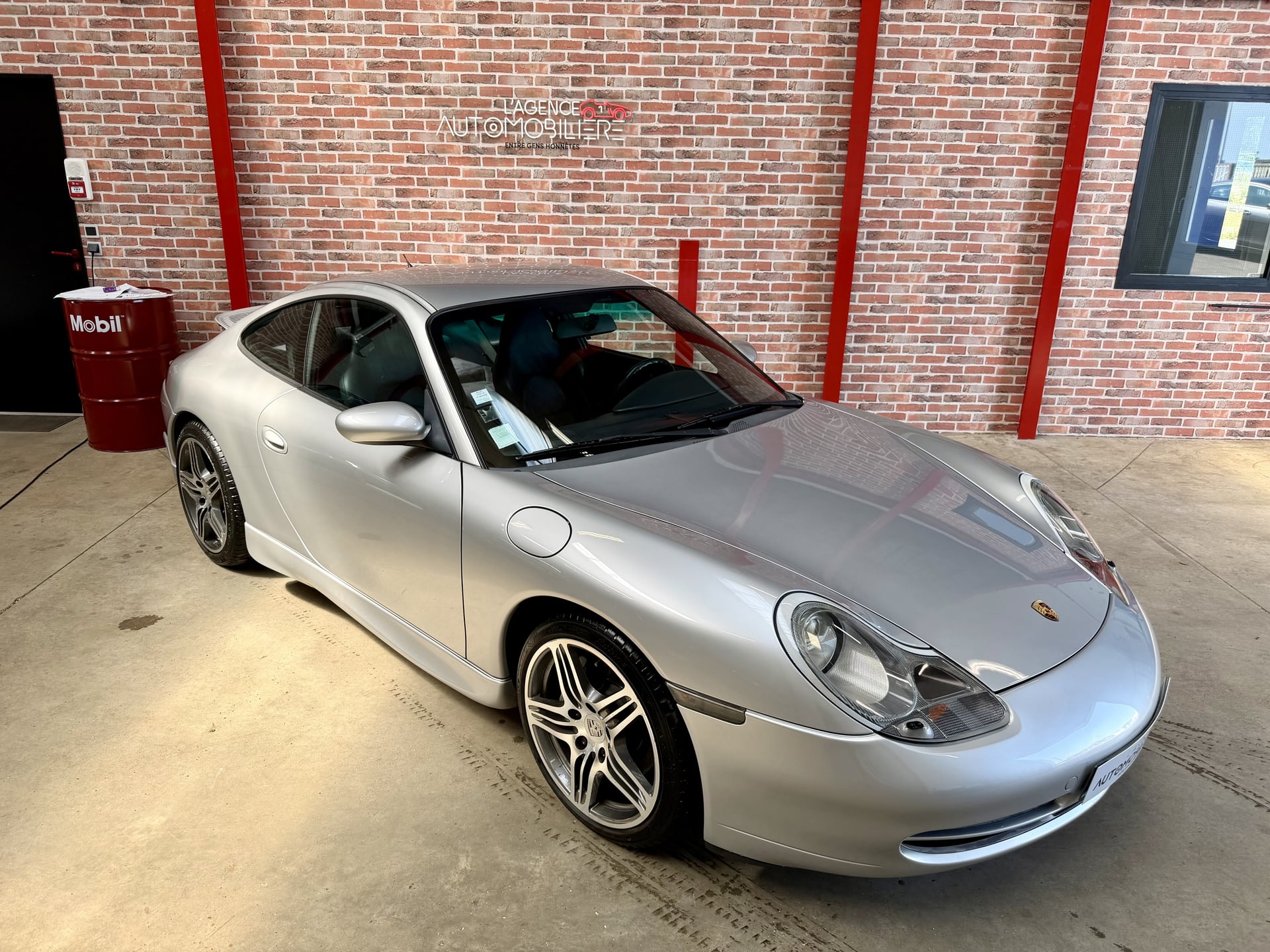 Porsche 911 Porsche 911 (996.1) Carrera 4 Coupé – 3.4 300 ch – Boîte Manuelle – Historique complet – IMS remplacé - Garantie 12 mois — 2