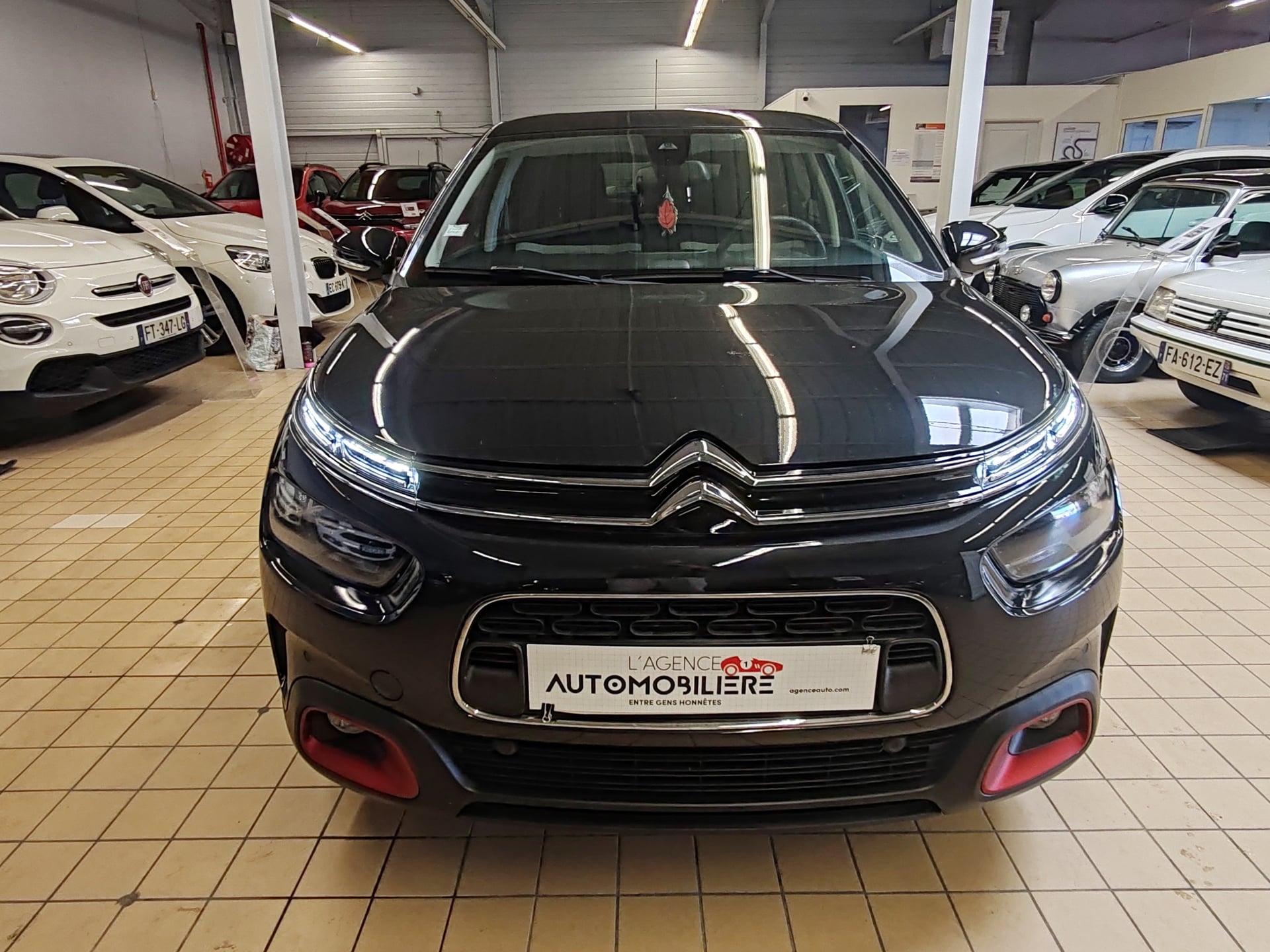 Citroen C4 Cactus 1.2 110 CV SHINE S&S — 2