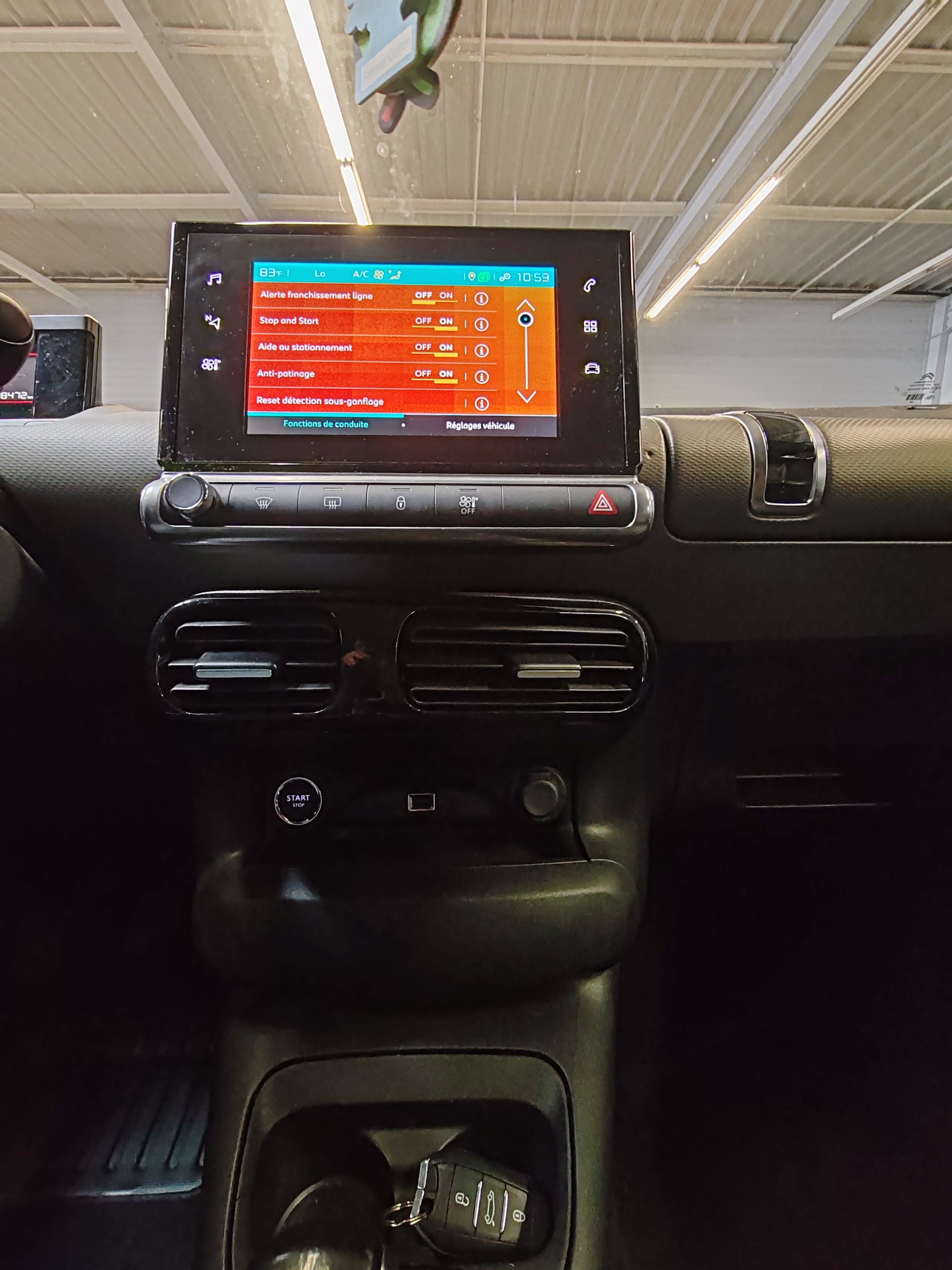 Citroen C4 Cactus 1.2 110 CV SHINE S&S — 32