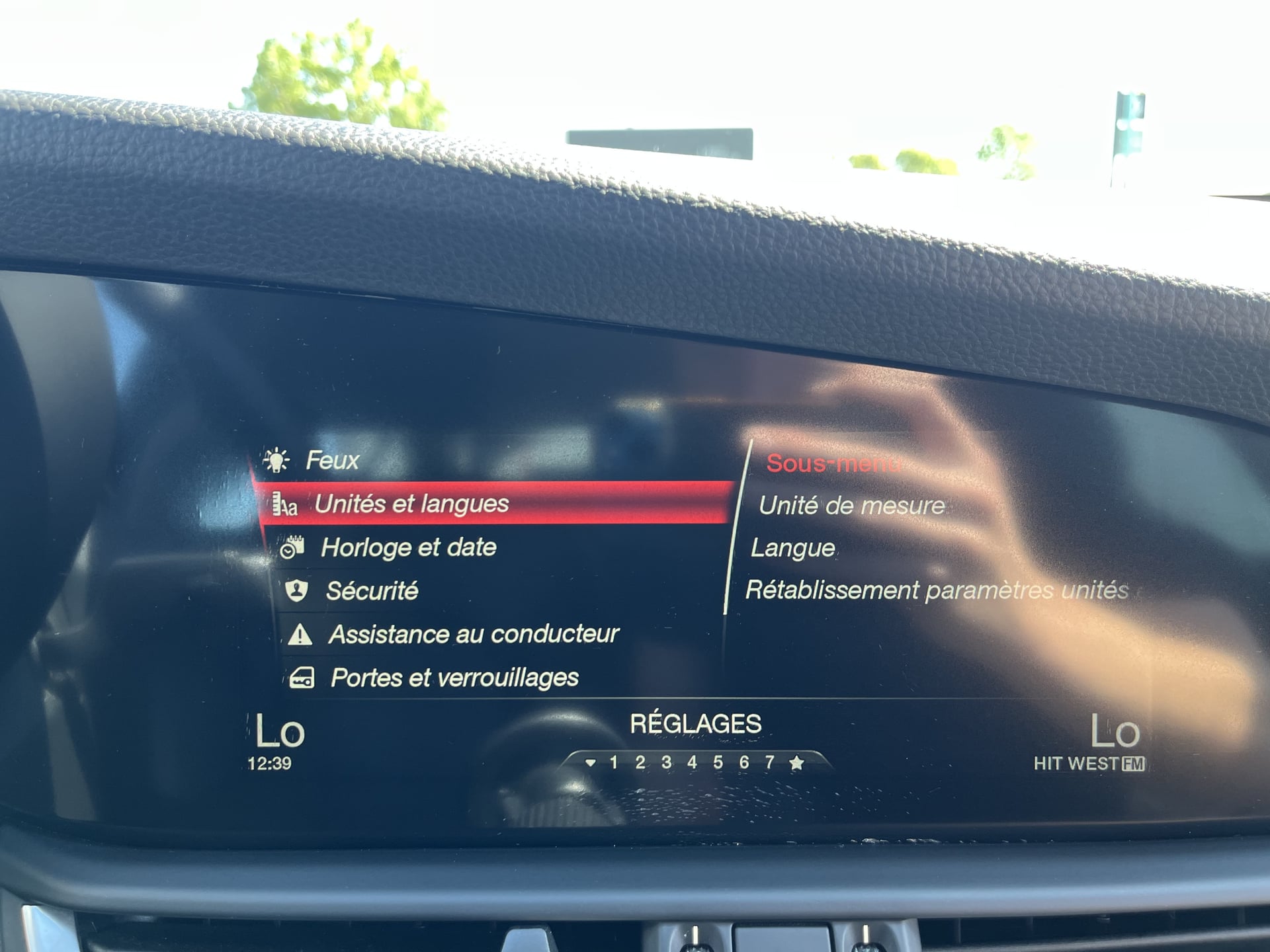 Alfa Romeo Giulia 2.2 180 ch AT8 Super // GARANTIE 1 AN — 39