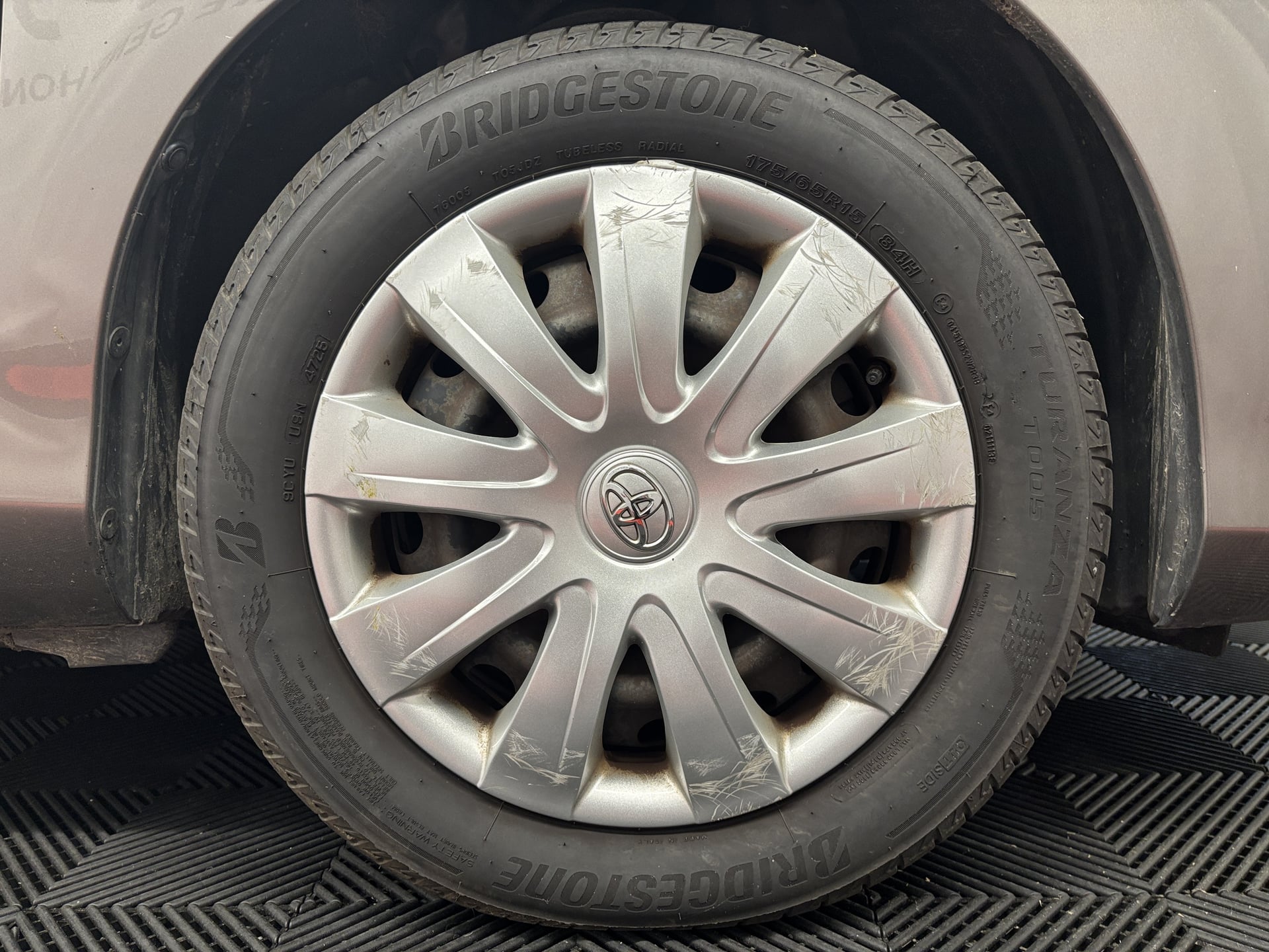 Toyota Yaris III (2) HYBRID 100H DYNAMIC 5P — 26