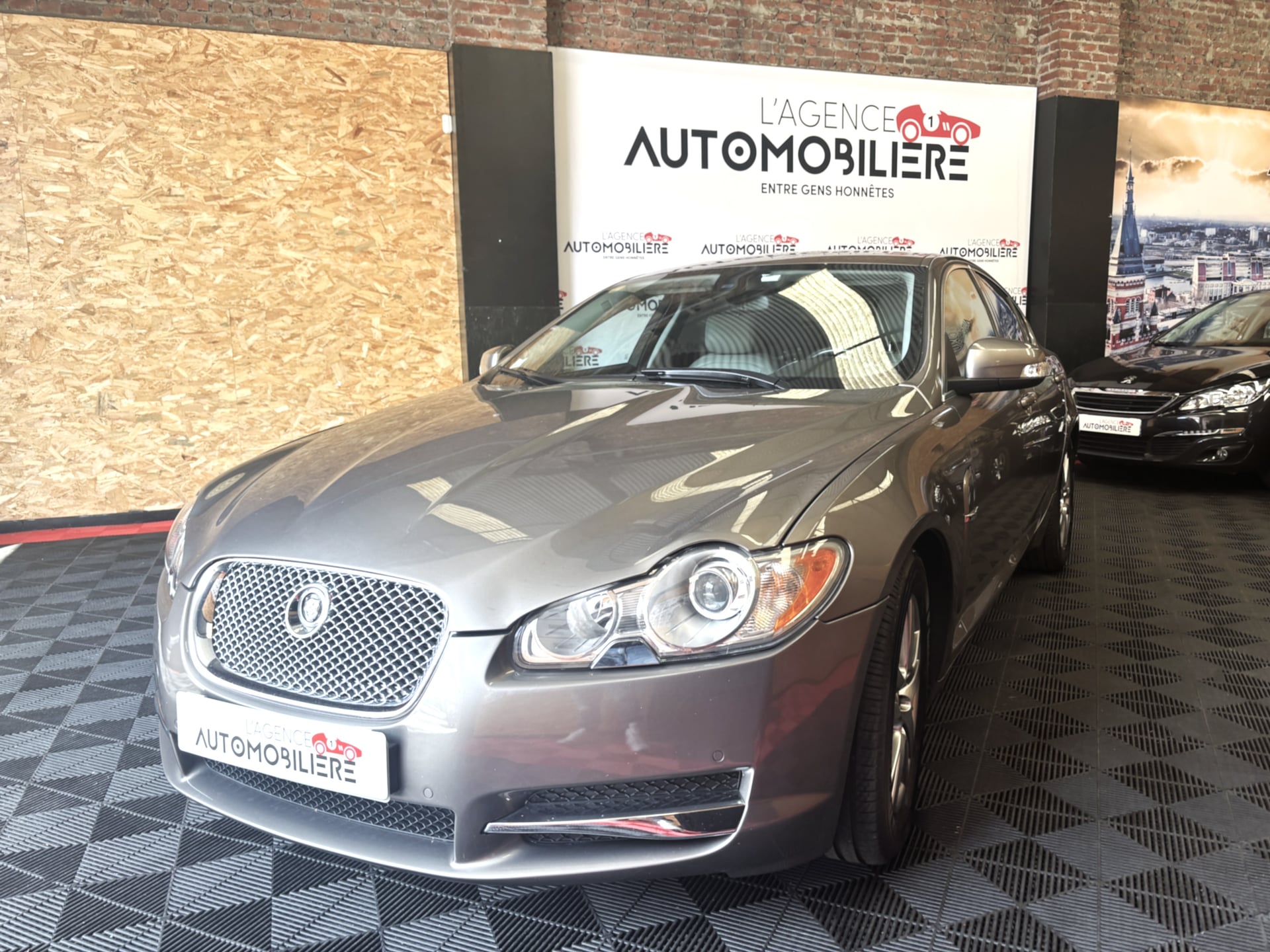 Jaguar XF 2.7D Bi-Turbo Luxe Premium