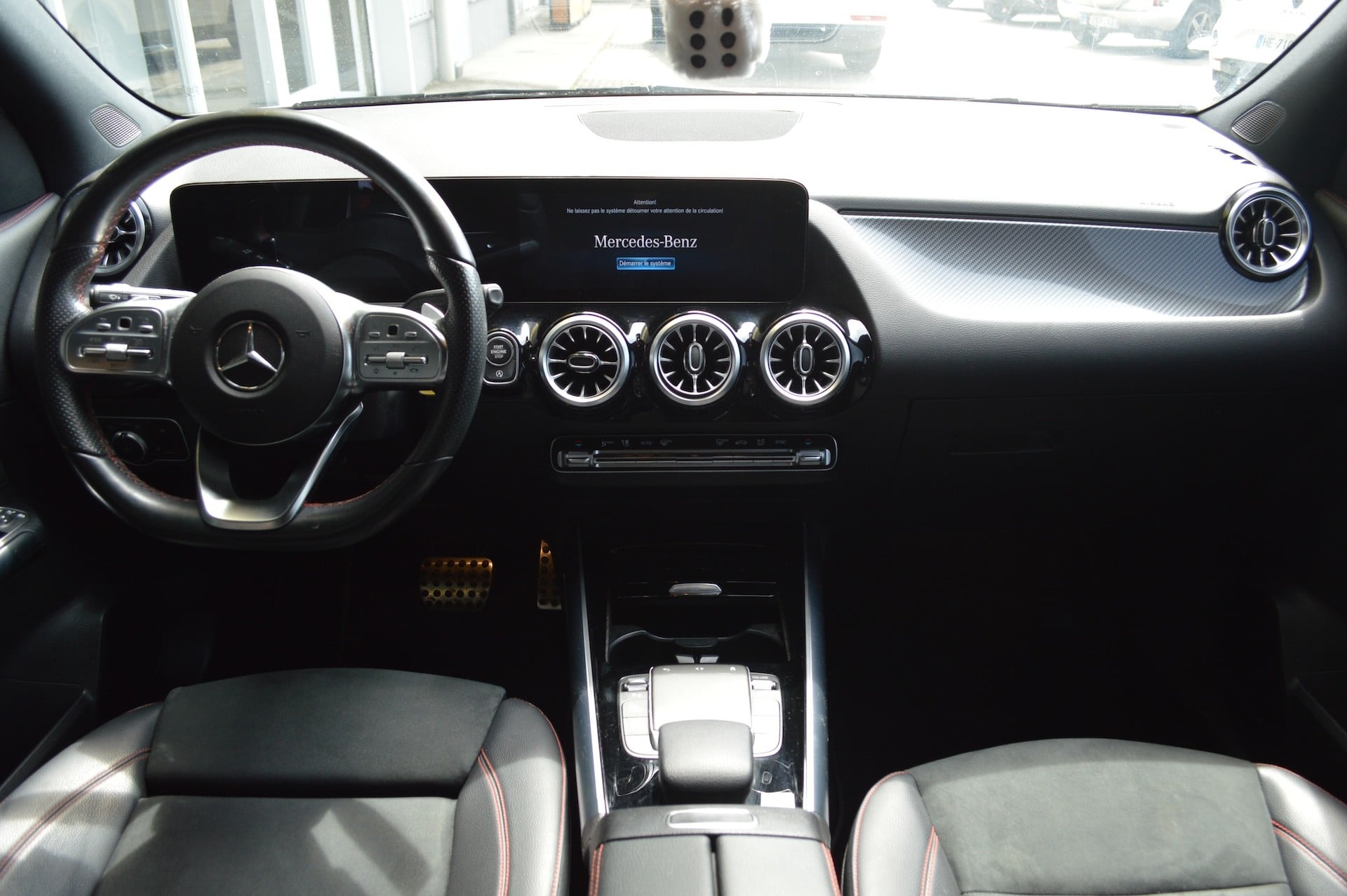 Mercedes-Benz Classe GLA 200d 150ch AMG Line 8G-DCT — 17