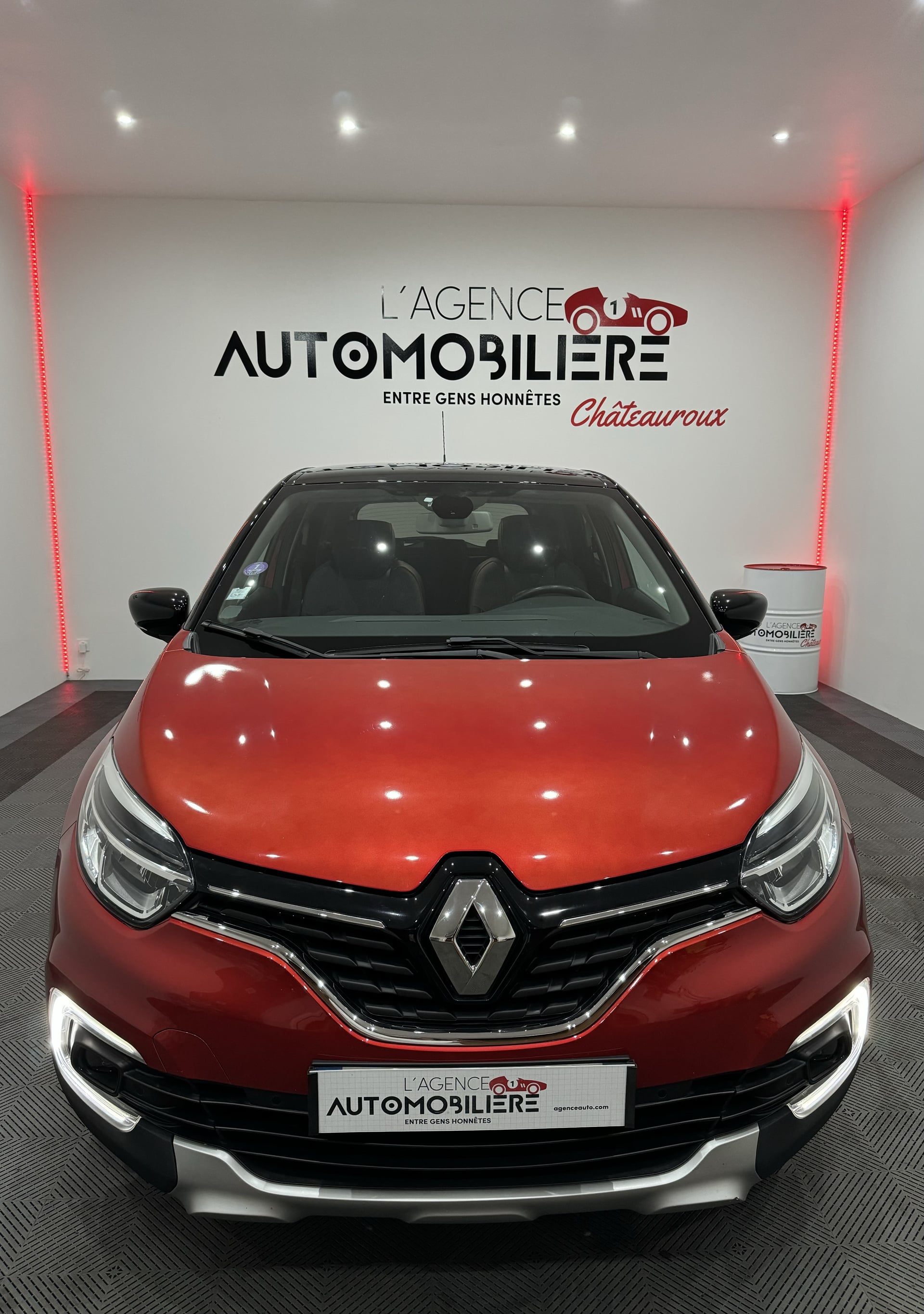 Renault Captur INTENS 1.2 TCE 120CV BVM6 CAMERA/GPS/CLIM AUTO/REG/BLUETOOTH/JTES ALU — 2