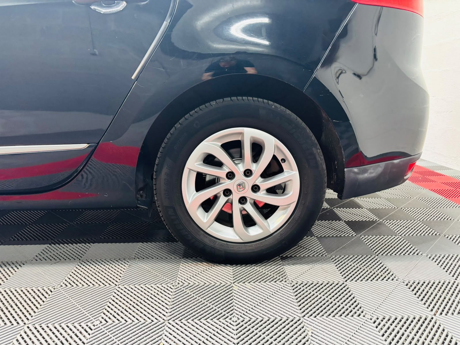Renault Grand Scenic 1.5 dCi 110ch energy Business eco² 7 places- GARANTIE 12 MOIS — 29