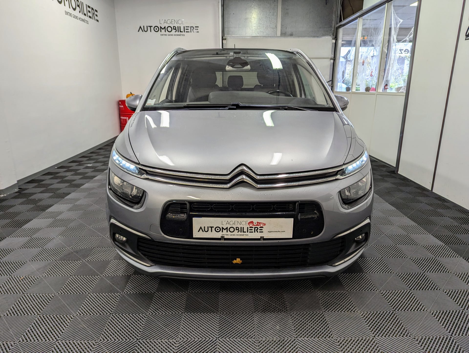 Citroen Grand C4 Picasso II (2) 2.0 BLUEHDI 150 S&S SHINE BV6 7PL — 2