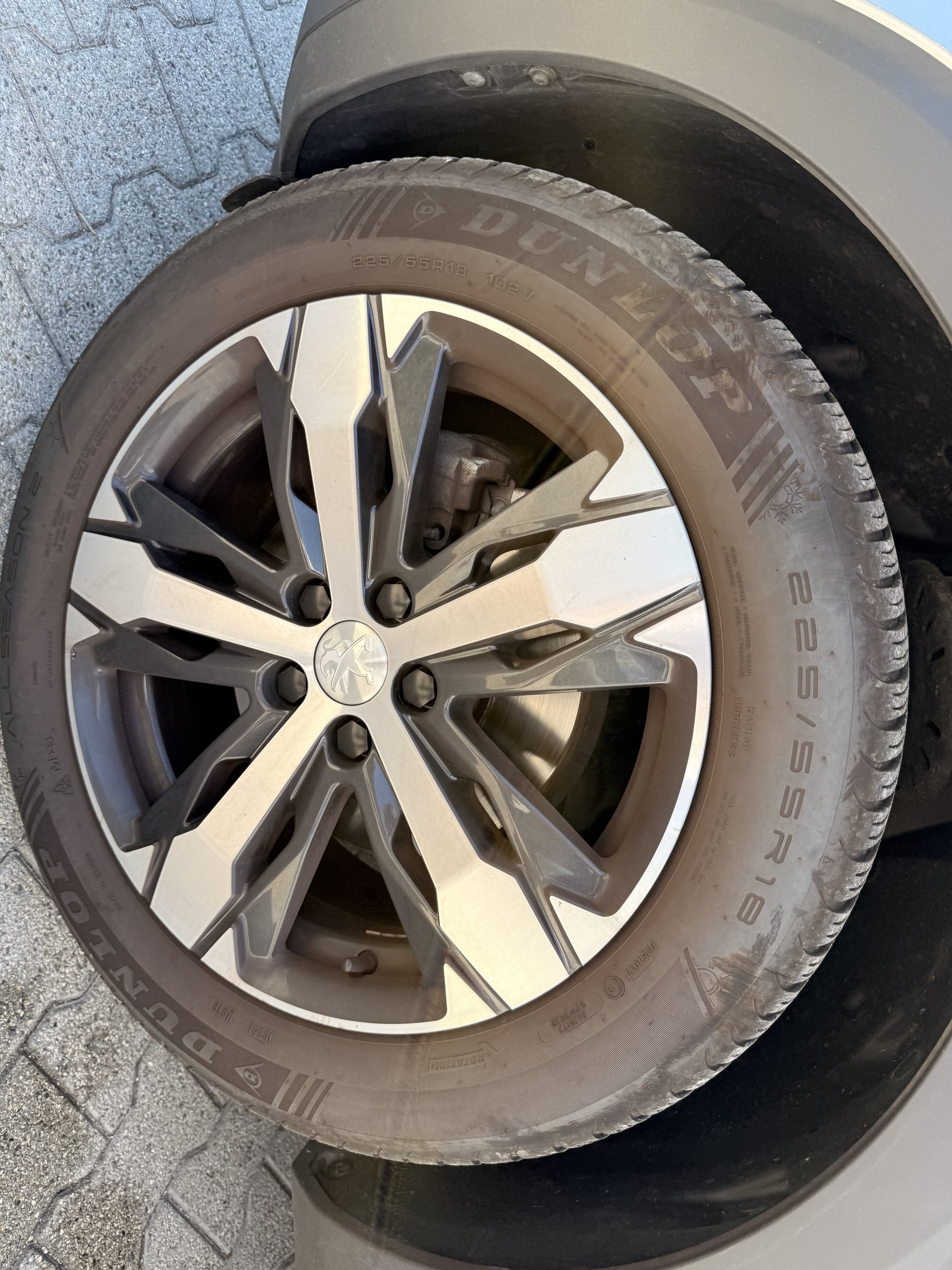 Peugeot 3008 1.6 HDi 120 CV CROSSWAY EAT6 — 23