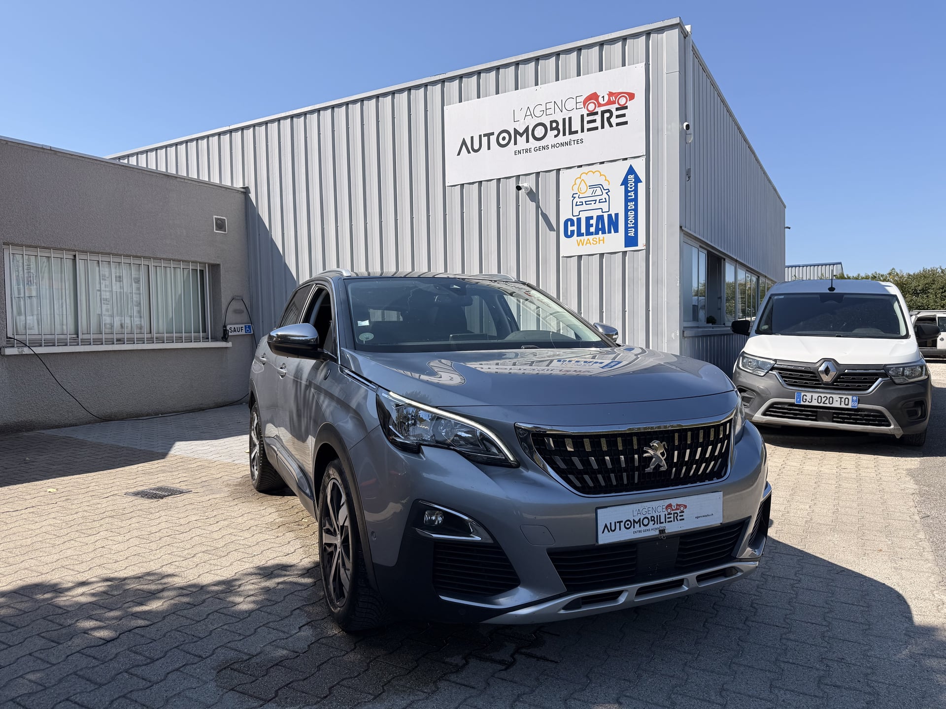 Peugeot 3008 1.6 HDi 120 CV CROSSWAY EAT6 — 2