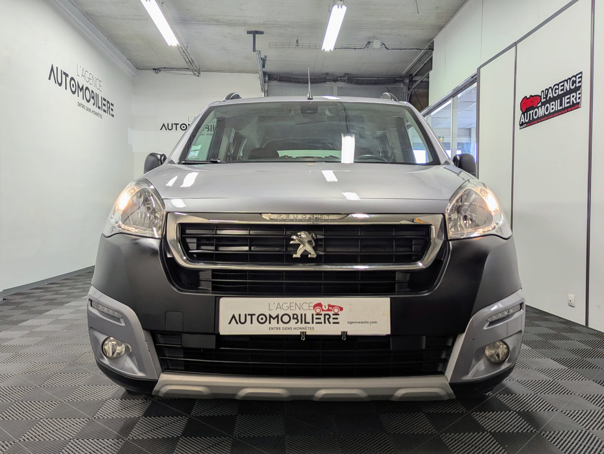 Peugeot Partner Tepee II (3) 1.2 PURETECH 110 S&S ACTIVE — 2
