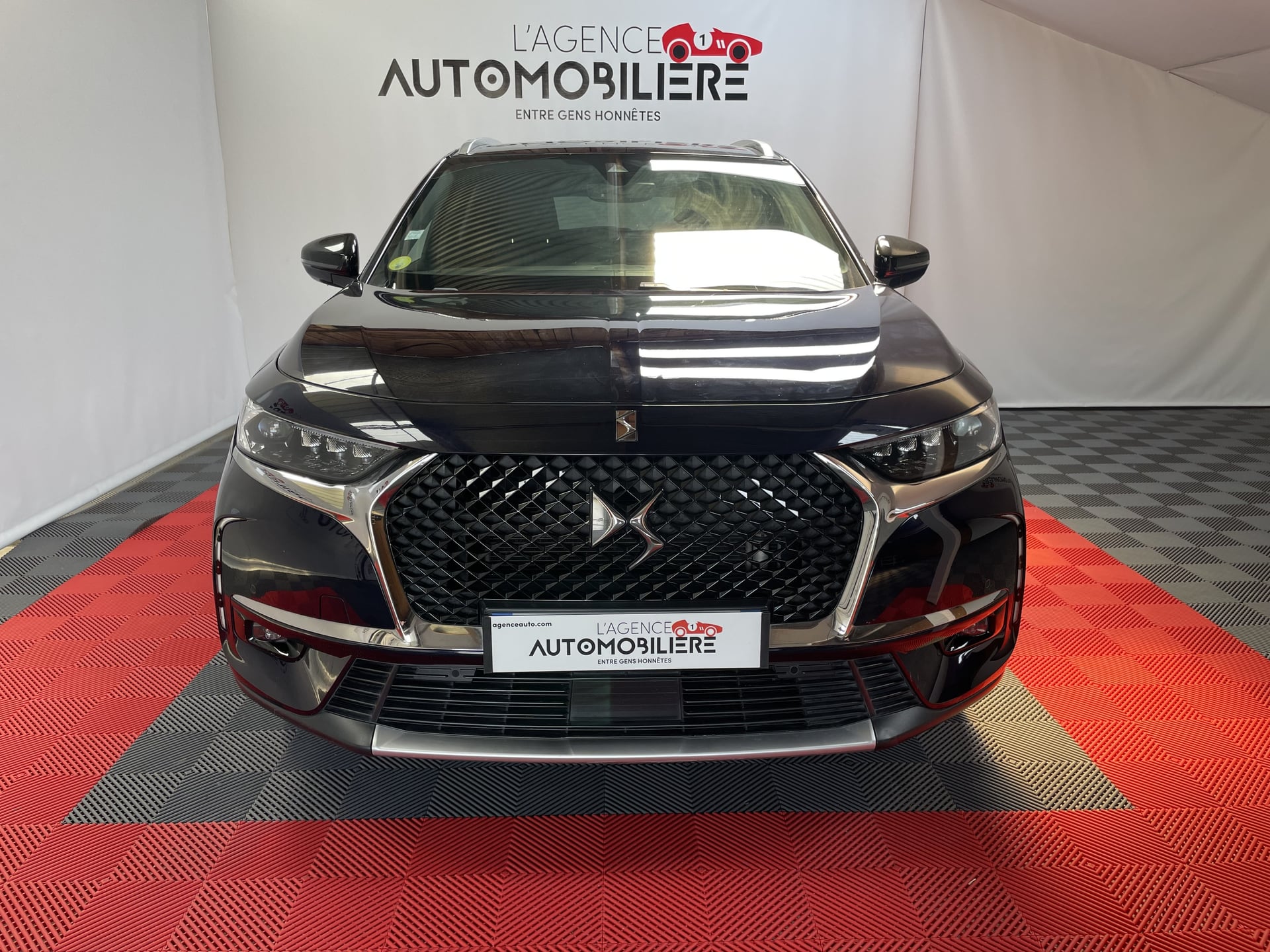 DS DS7 CROSSBACK 2.0 BLUEHDI 180 CH EAT8 GRAND CHIC RIVOLI — 2