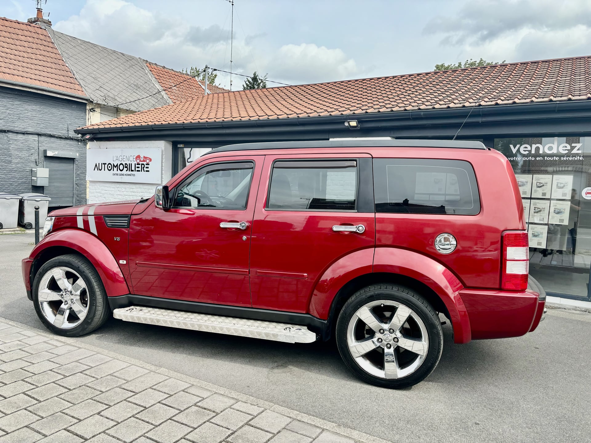 Dodge Nitro 2.8 CRD 177CV 4X4 ( Véhicule Français ) ( Crochet Attelage ) — 2